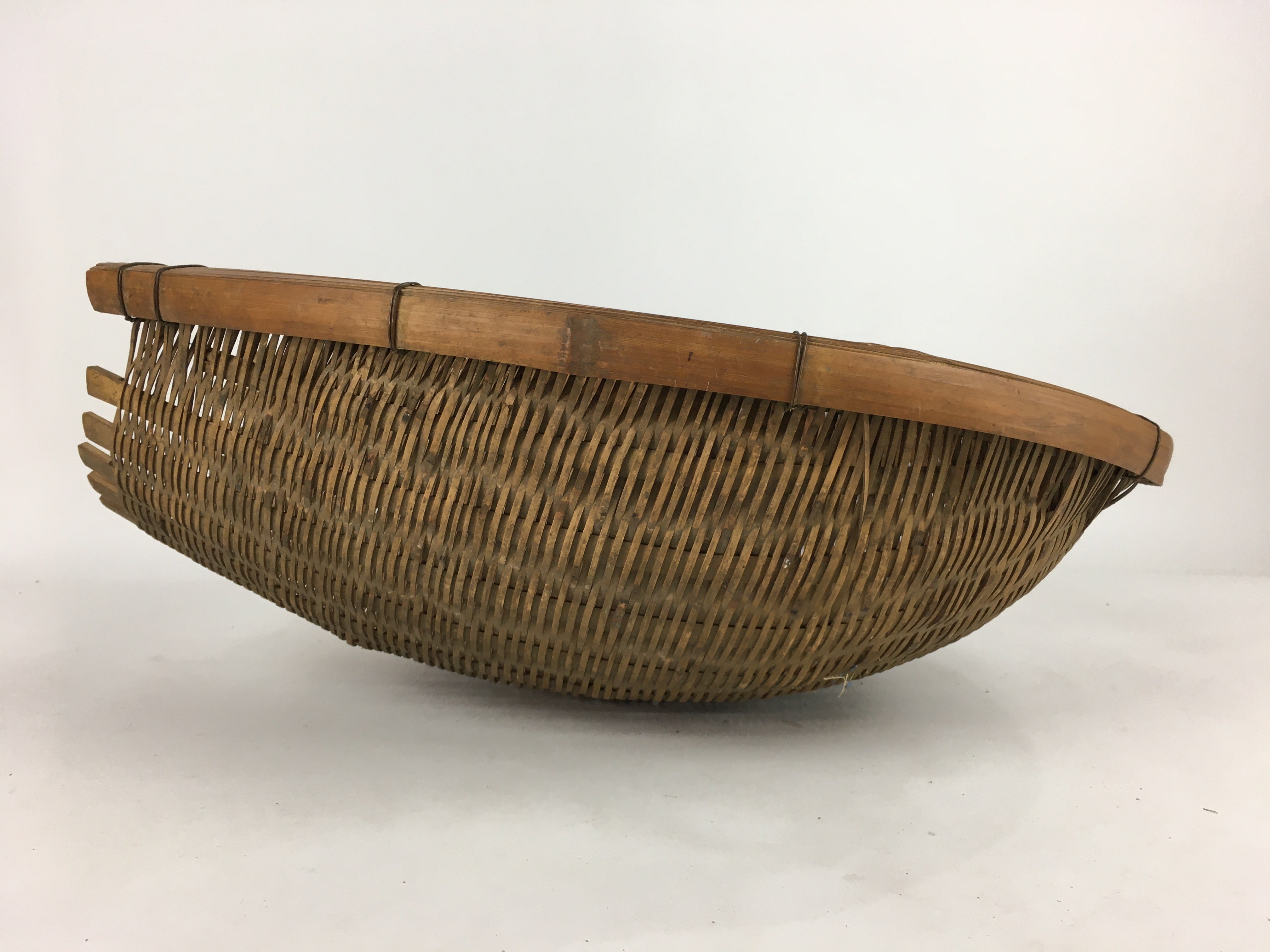 Japanese Bamboo Drying Basket Vtg Natural Kago Zaru 46.5 cm Long B187
