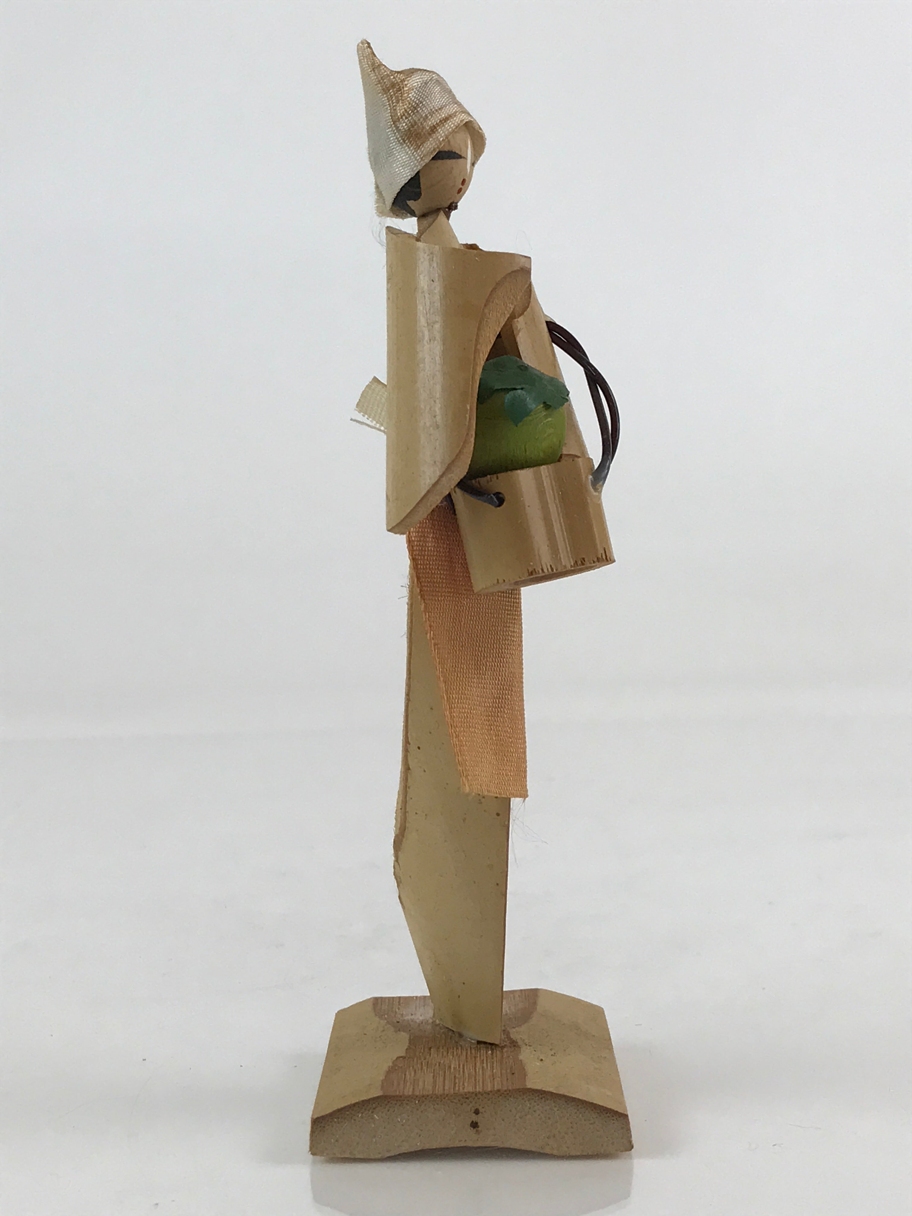 Japanese Basmboo Doll Vtg Figurine Traditional Craft Toy Kokeshi KF623