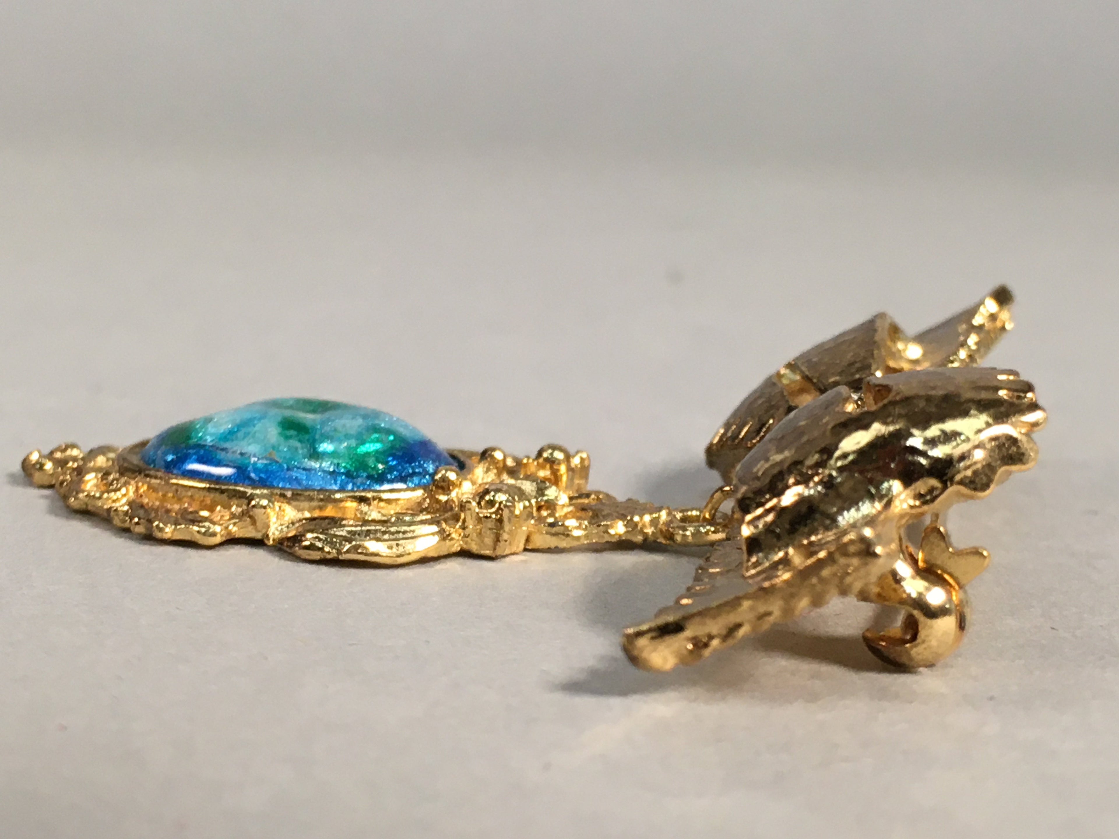 Japanese Blue Opal Oval Glass Brooch Metal Ribbon Vtg Bijou Pin Gold JK43