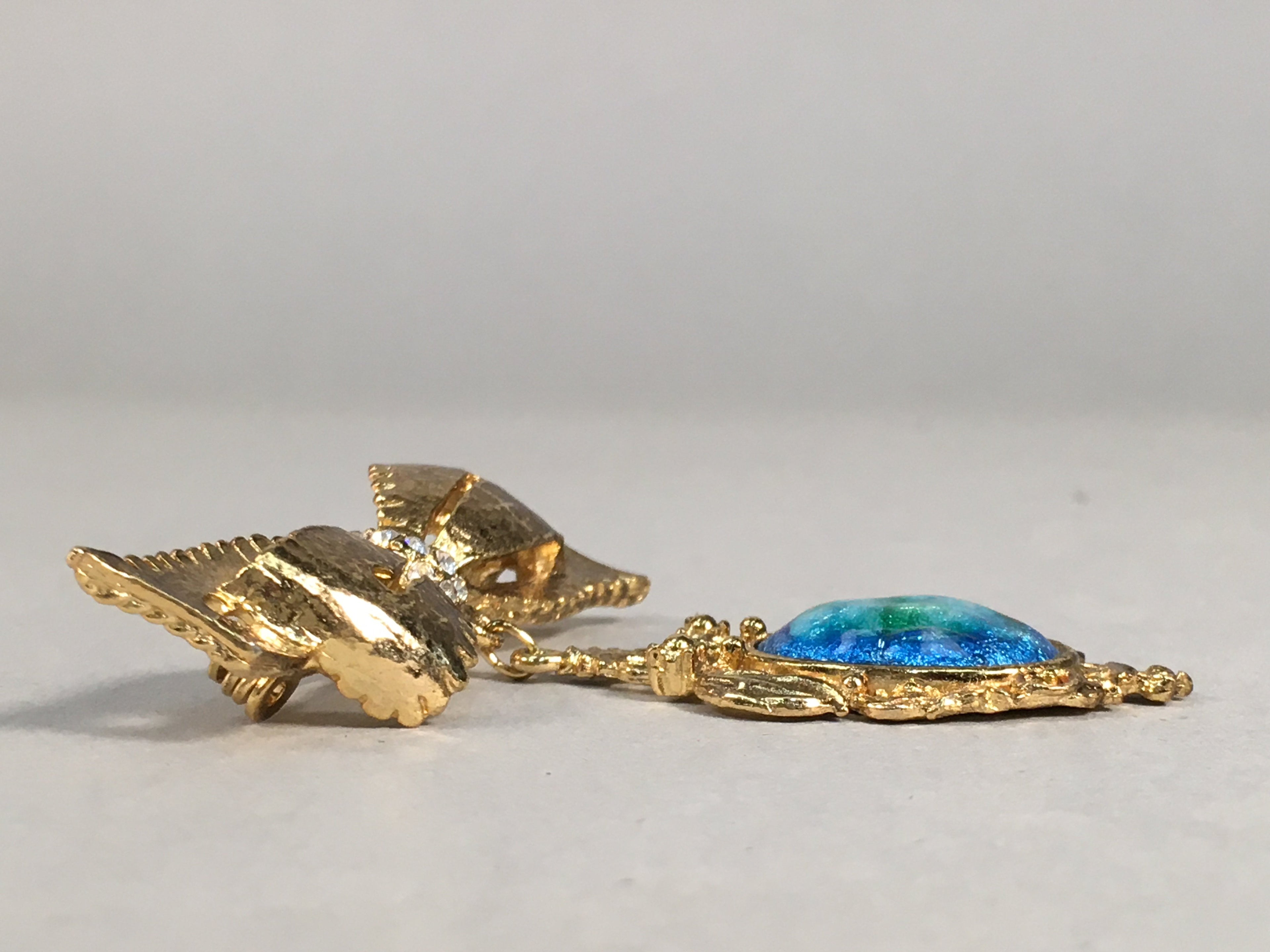 Japanese Blue Opal Oval Glass Brooch Metal Ribbon Vtg Bijou Pin Gold JK43