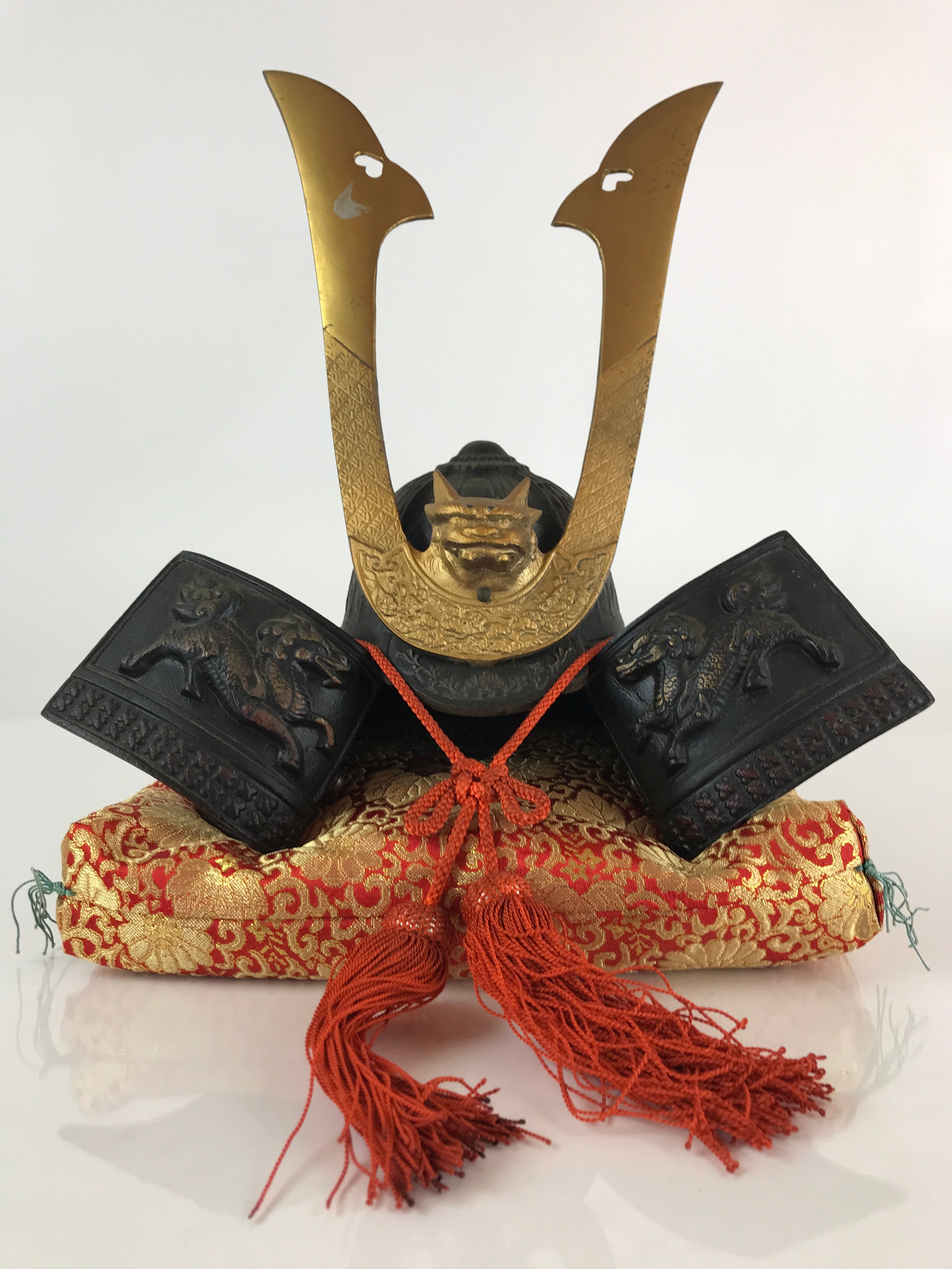 Japanese Boxed Samurai Helmet Kabuto Vtg Boy's Festival Armor Decoration ID454