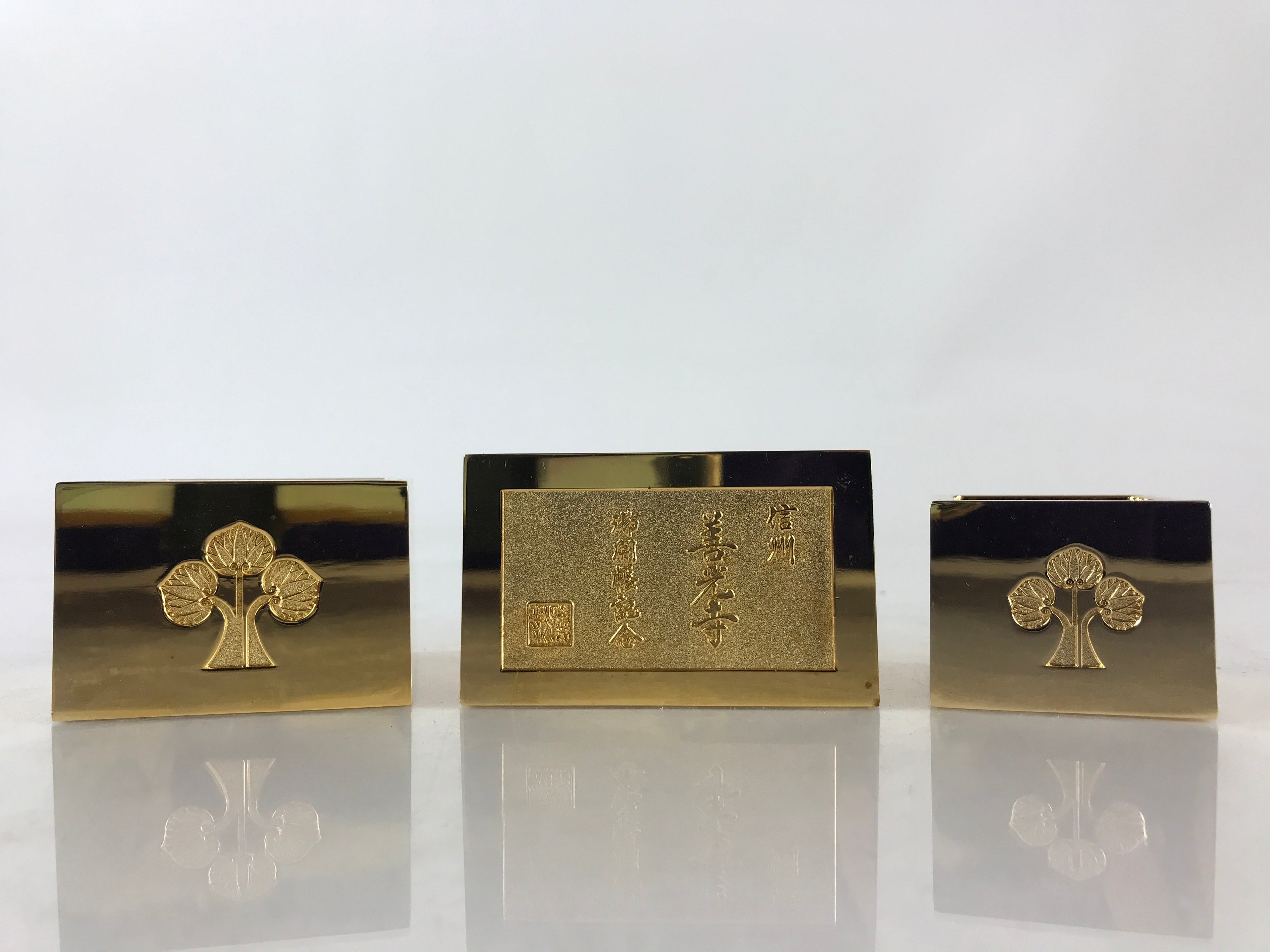 Japanese Boxed Zenkoji Gokaicho Memorial Masu Sake Cup 3 Cup Set Vtg Gold PX674