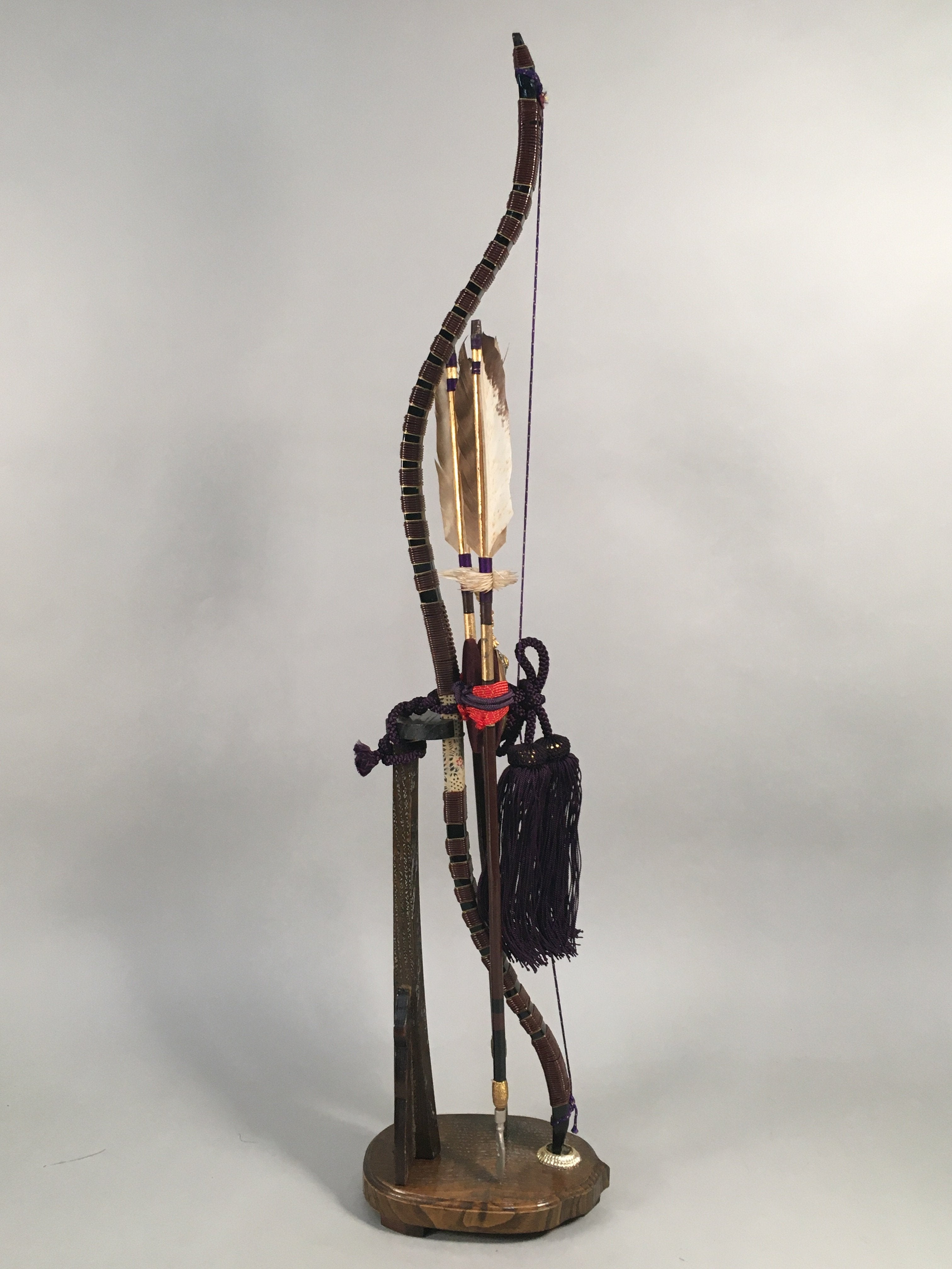 Japanese Boy's Day Bow Arrow Display Vtg Stand Wood Feather Amulet ID342