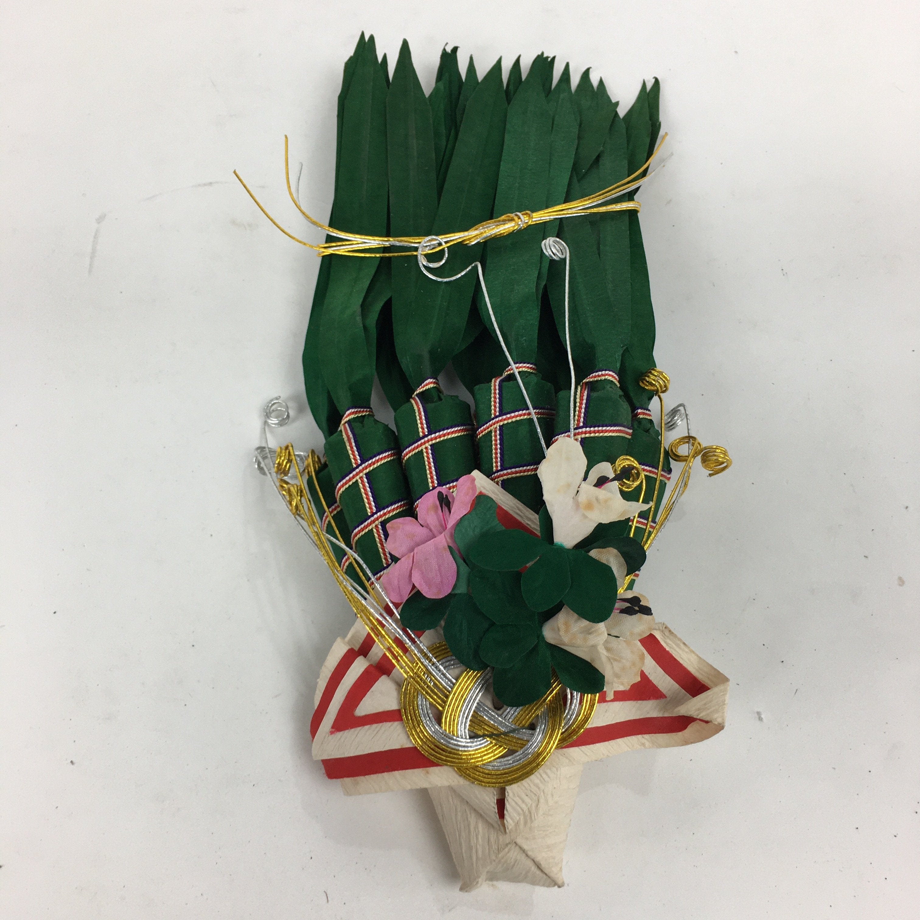 Japanese Buddhist Altar Fitting Artificial Flower Bouquet Vtg Hanataba BU590