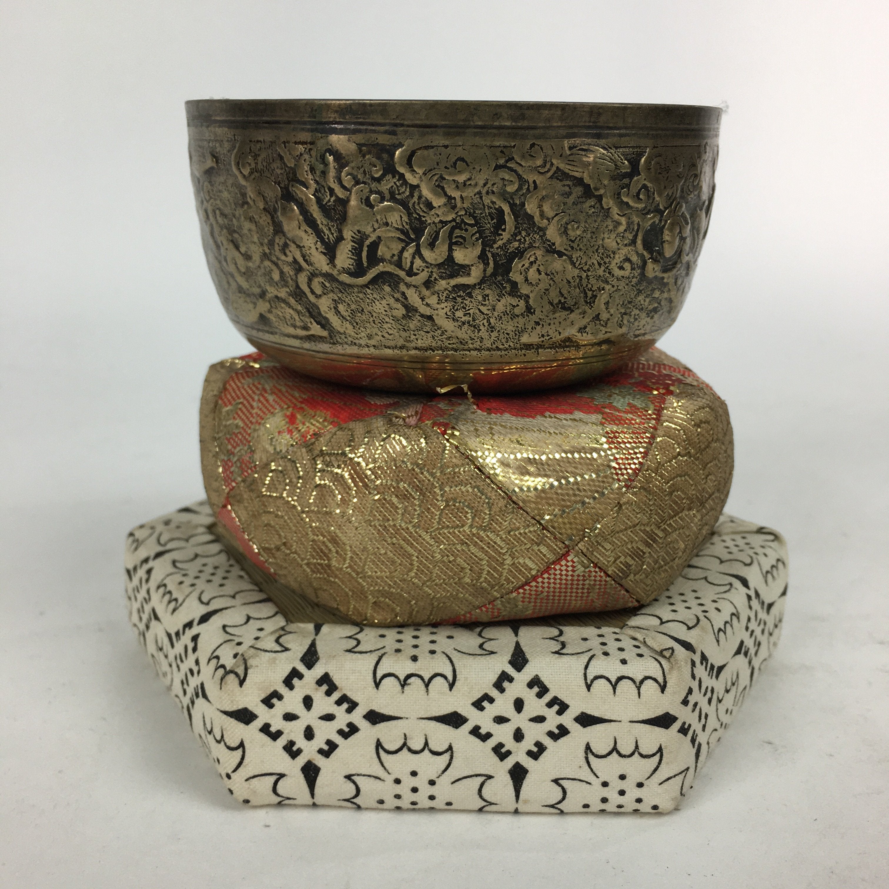 Japanese Buddhist Altar Fitting Vtg Orin Bell Singing Bowl Pillow Striker BU547