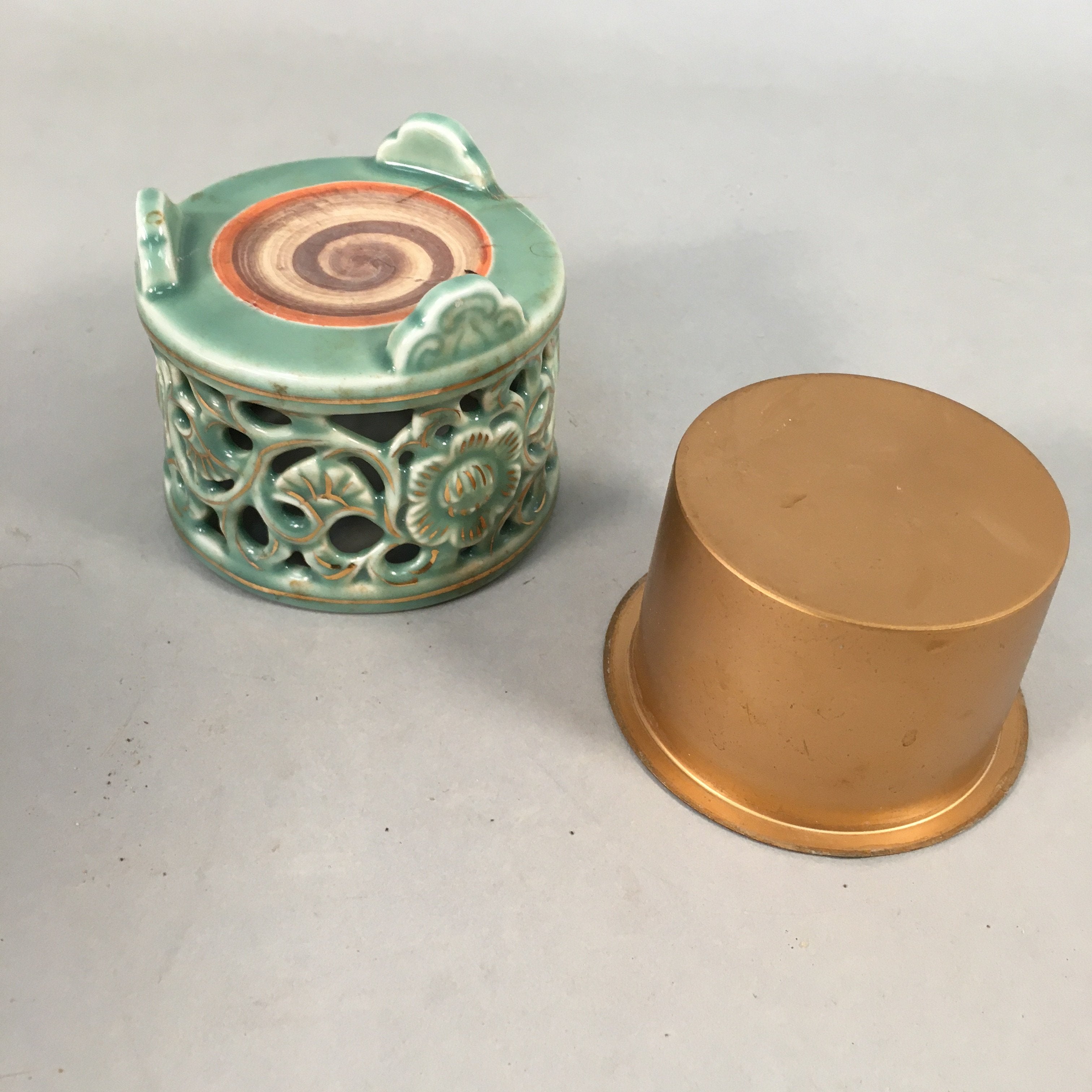Japanese Buddhist Altar Fitting Vtg Porcelain Incense Burner Koro Butsudan BU382