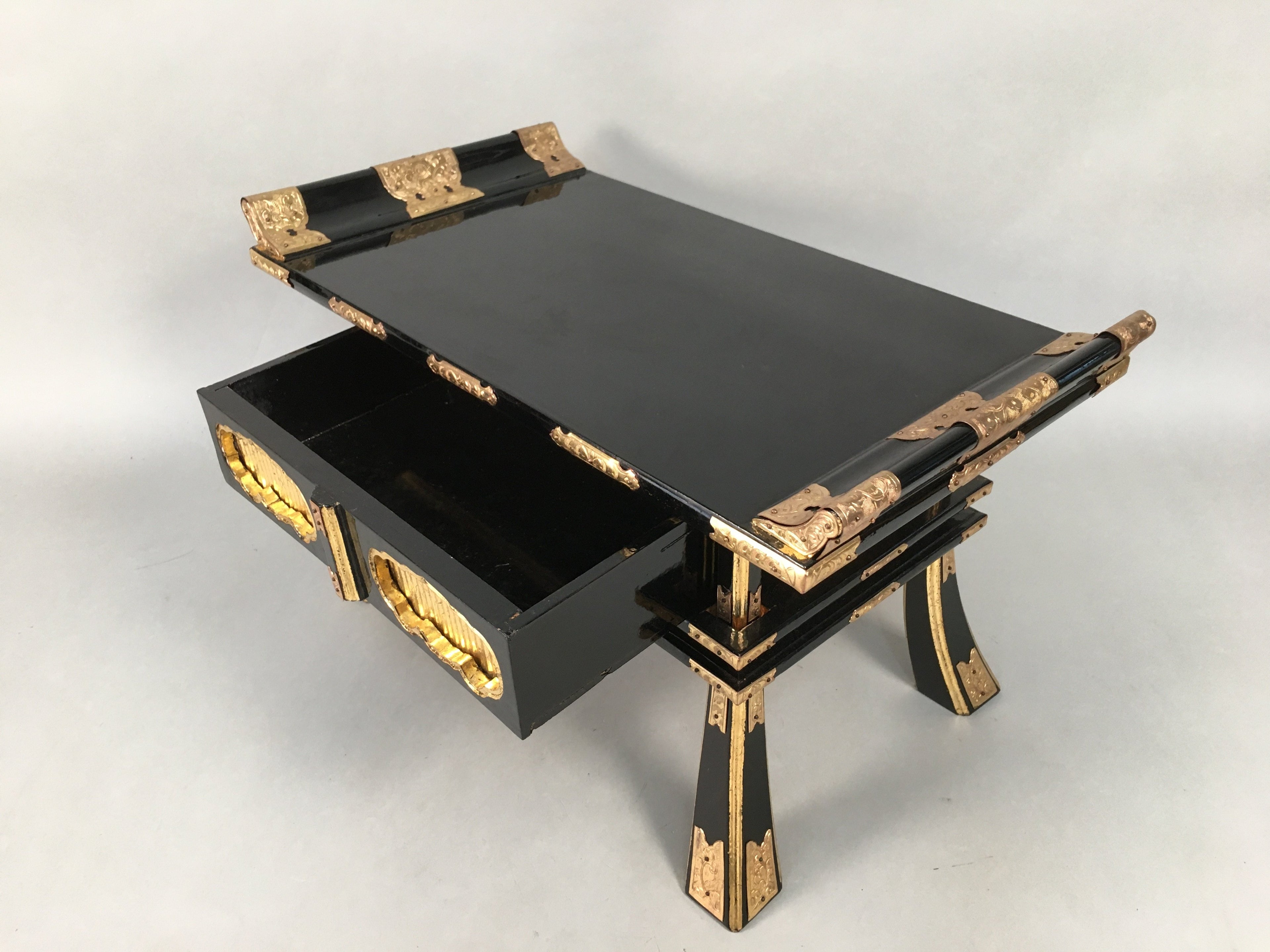 Japanese Buddhist Altar Fitting Vtg Wood Lacquer Offering Table Kyozukue BU325