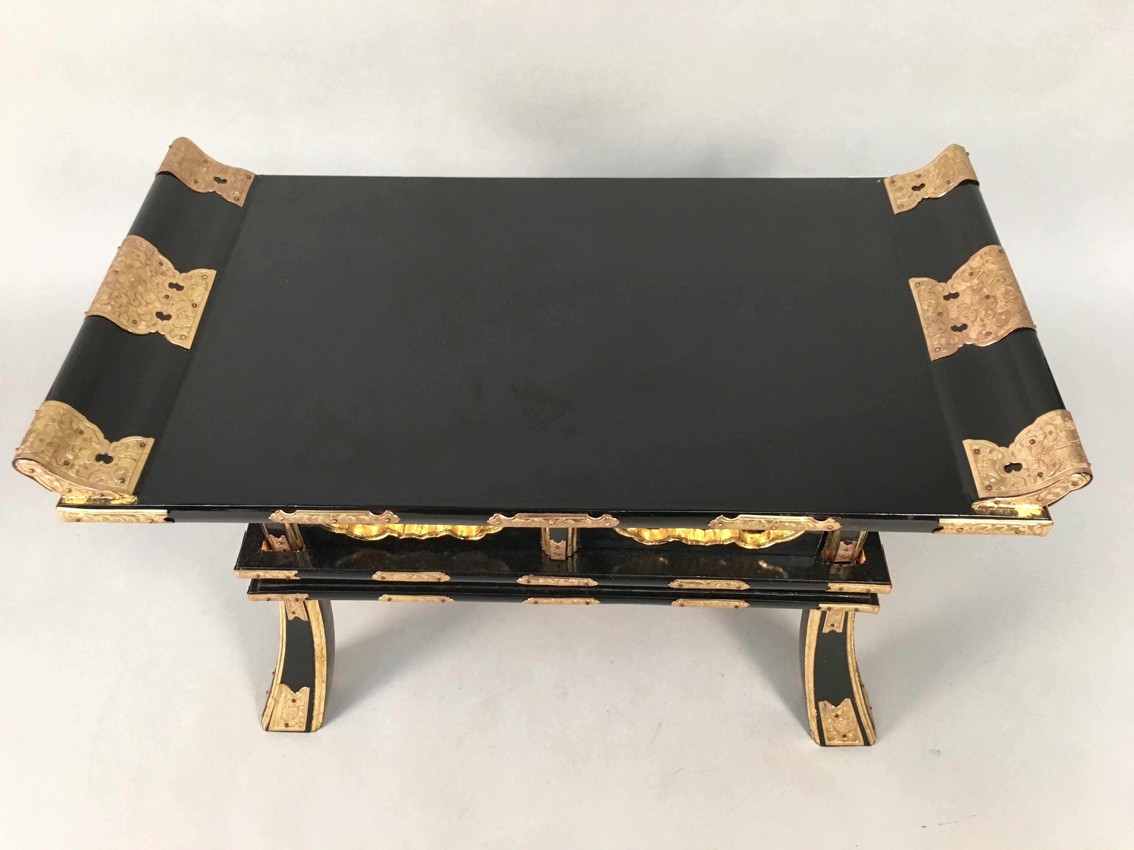 Japanese Buddhist Altar Fitting Vtg Wood Lacquer Offering Table Kyozukue BU325