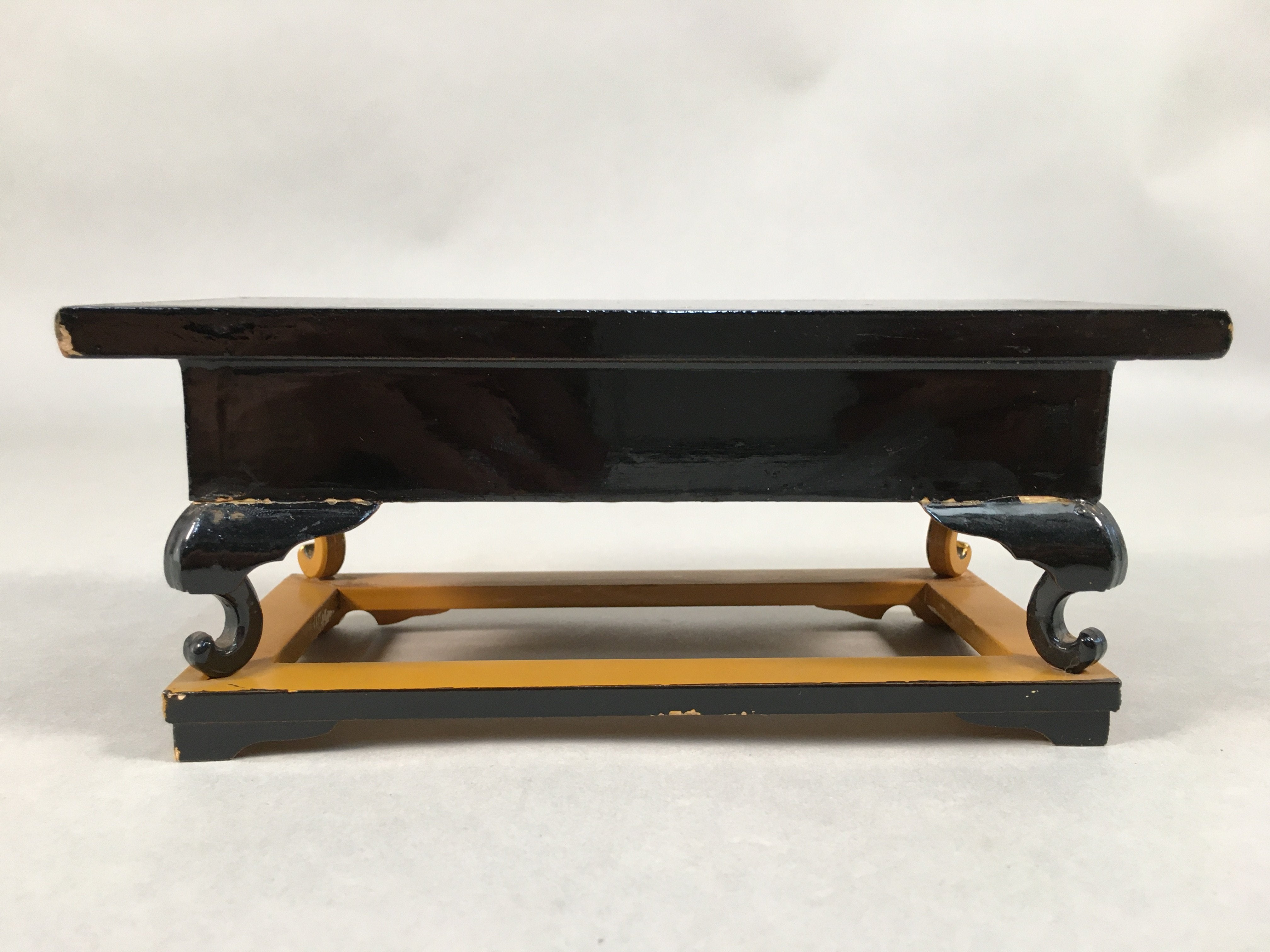 Japanese Buddhist Altar Fitting Vtg Wood Lacquer Offering Table Kyozukue BU342