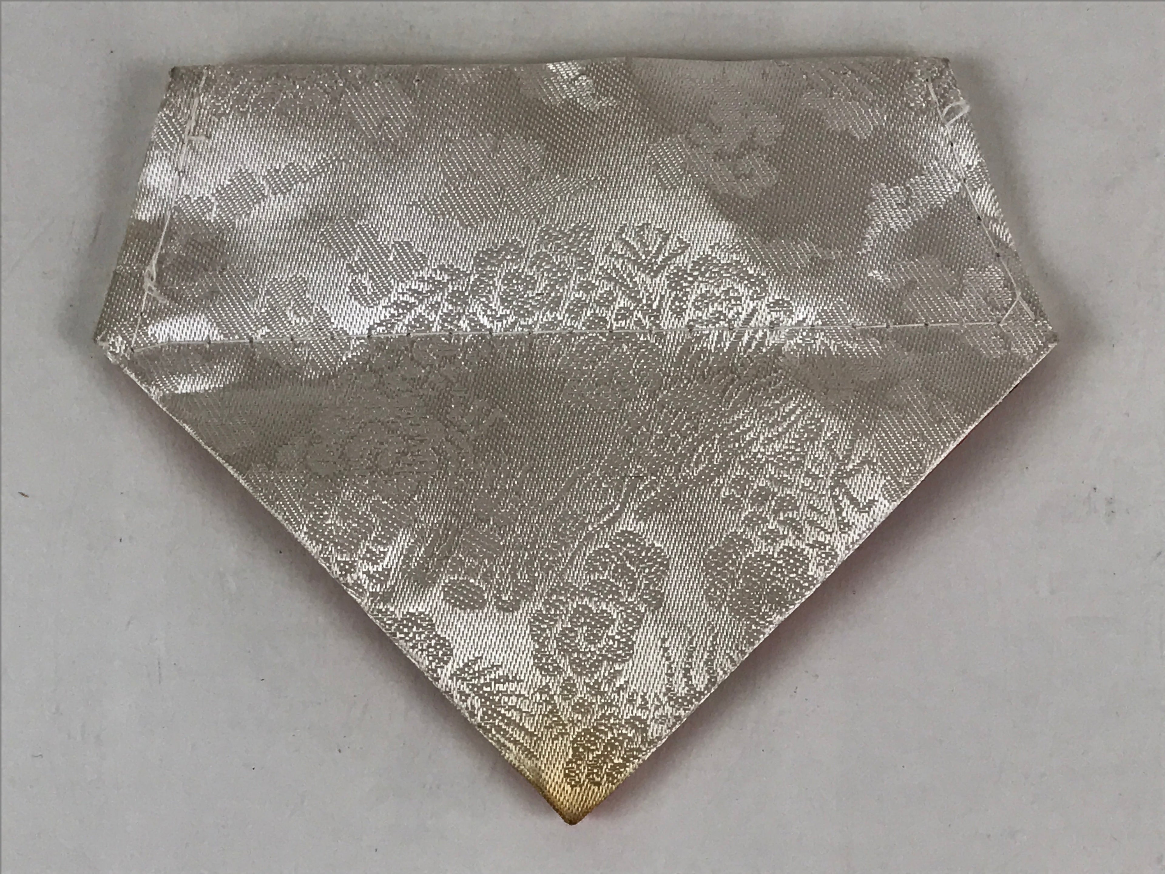 Japanese Buddhist Altar Table Cloth 15cm Uchishiki Triangle Vtg Uwajoku BU788