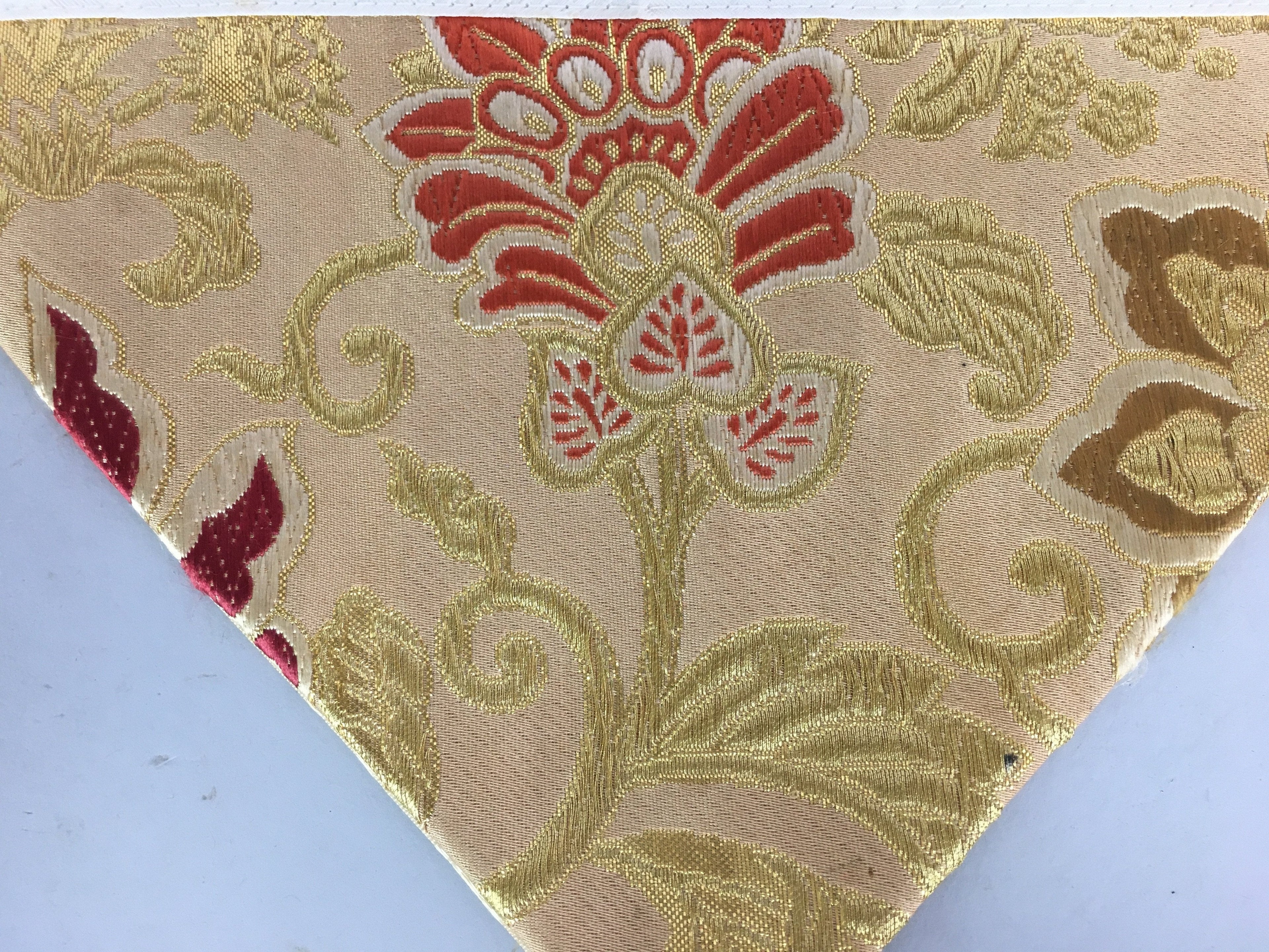 Japanese Buddhist Altar Table Cloth 33cm Uchishiki Gold Flower Kyozukue BU407