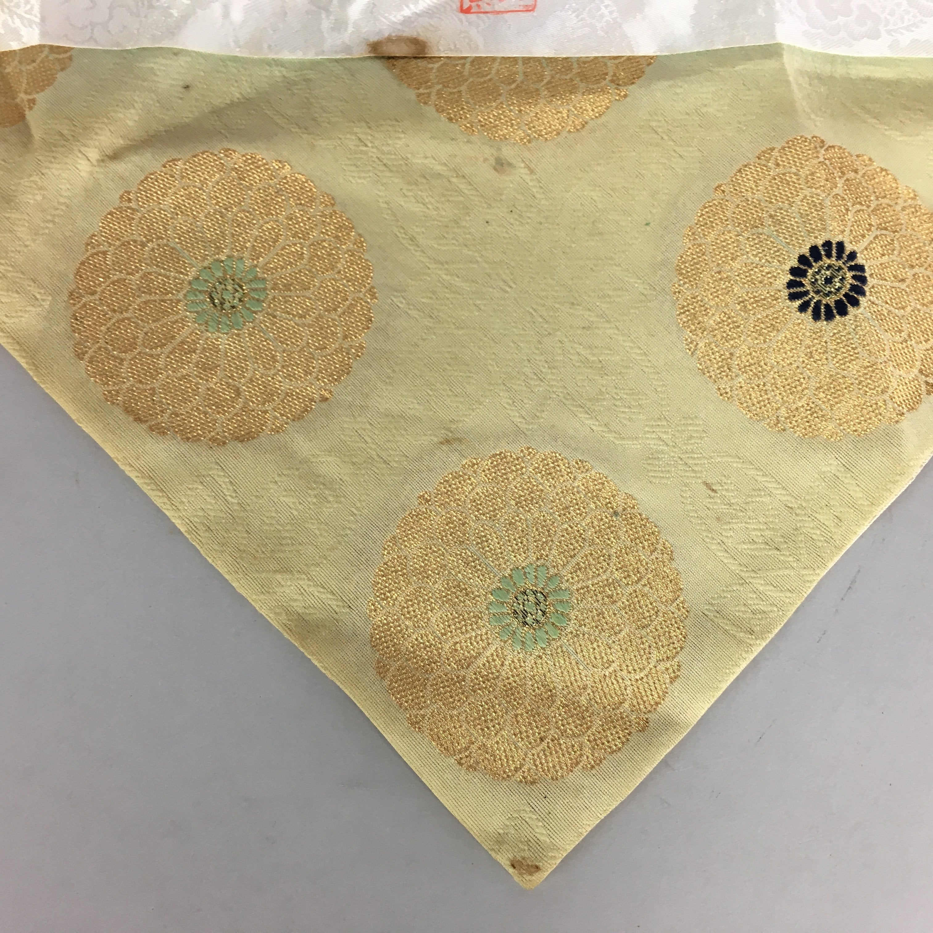 Japanese Buddhist Altar Table Cloth 46cm Uchishiki Gold Flower Kyozukue BU419