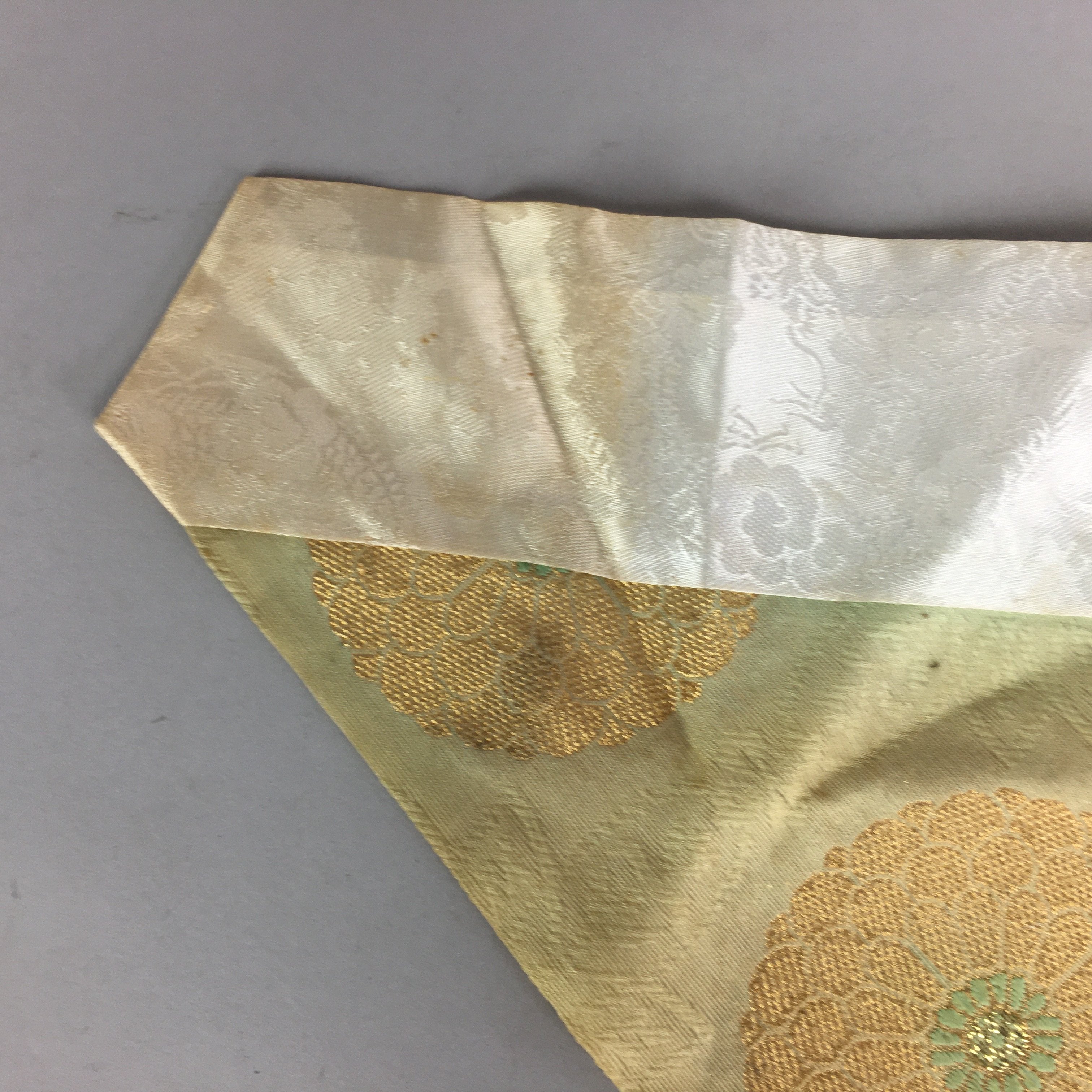Japanese Buddhist Altar Table Cloth 46cm Uchishiki Gold Flower Kyozukue BU419
