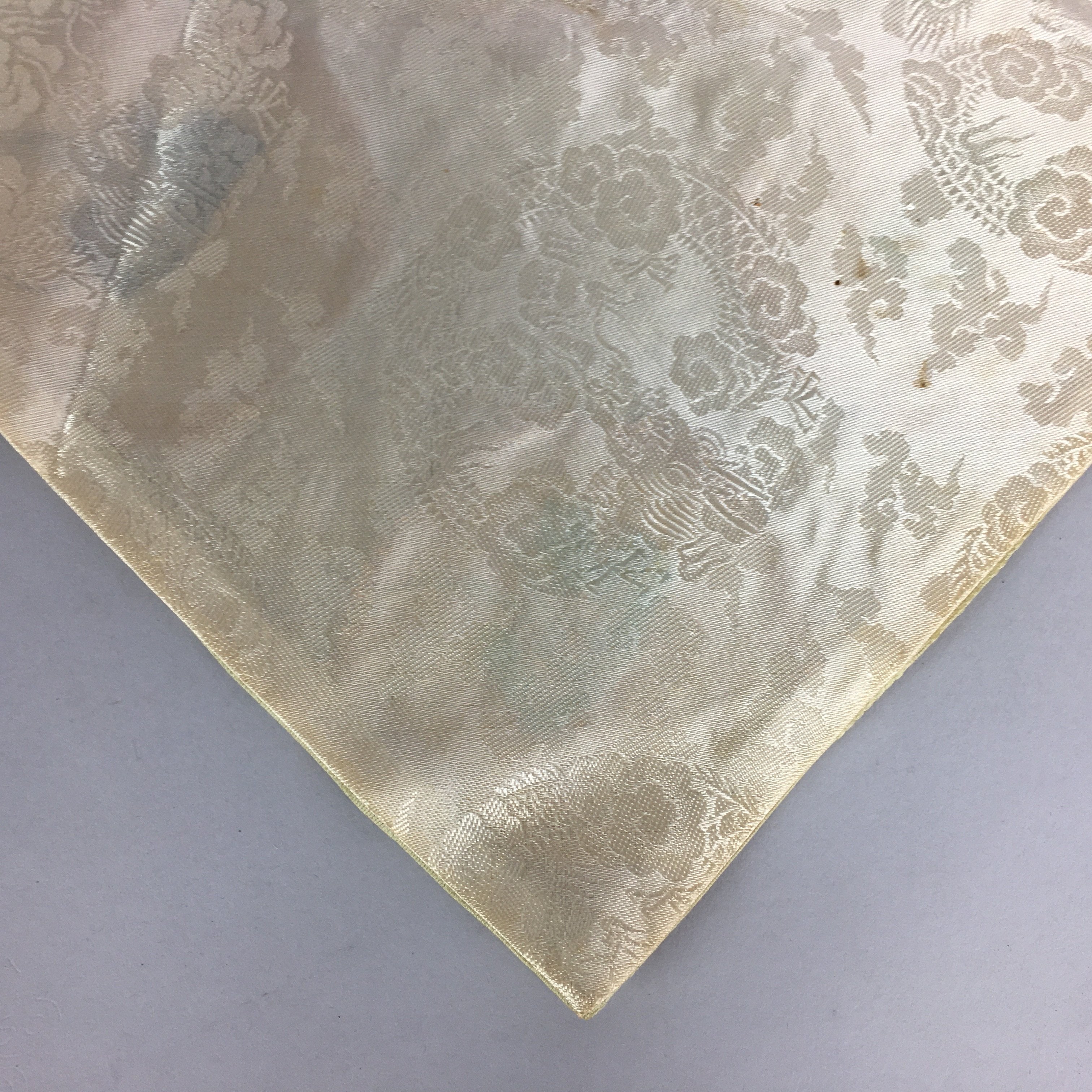 Japanese Buddhist Altar Table Cloth 46cm Uchishiki Gold Flower Kyozukue BU419