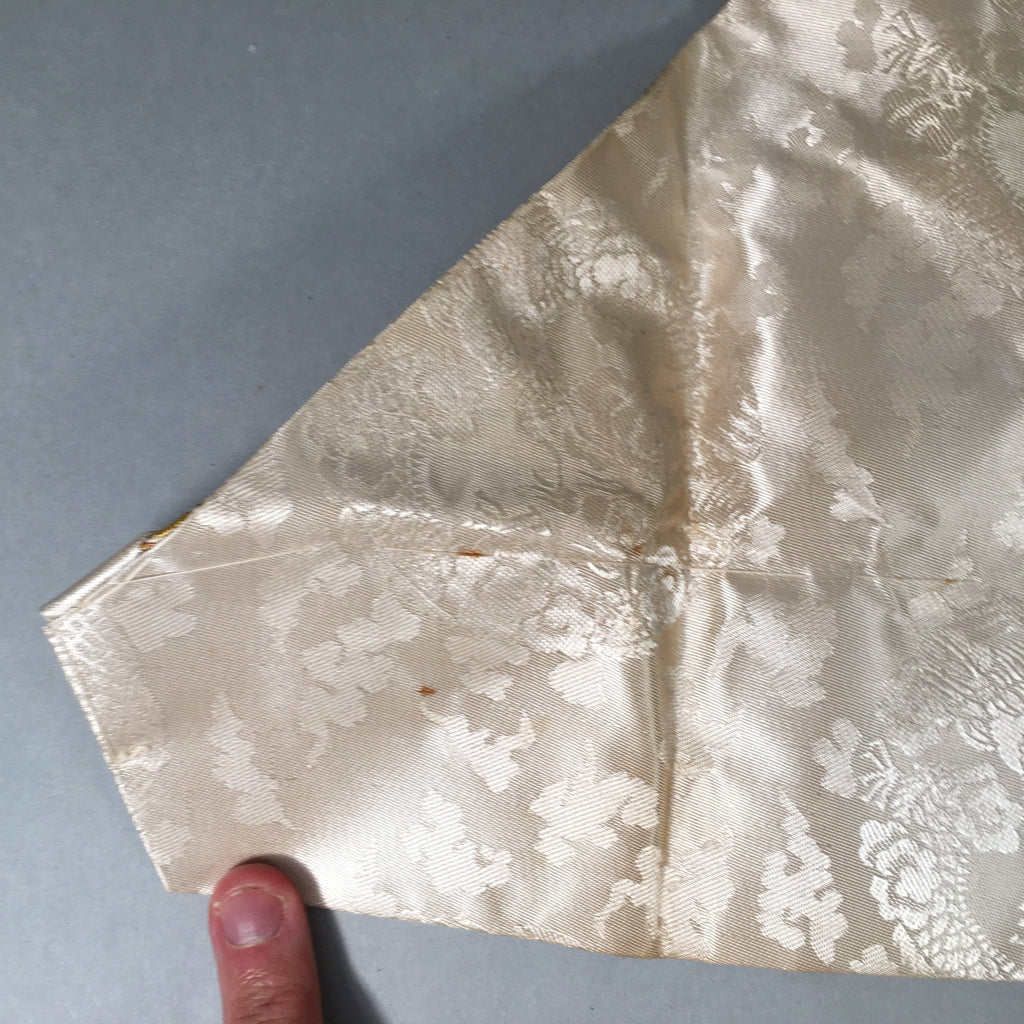 Japanese Buddhist Altar Table Cloth 63cm Uchishiki Gold Floral Kyozukue BU216