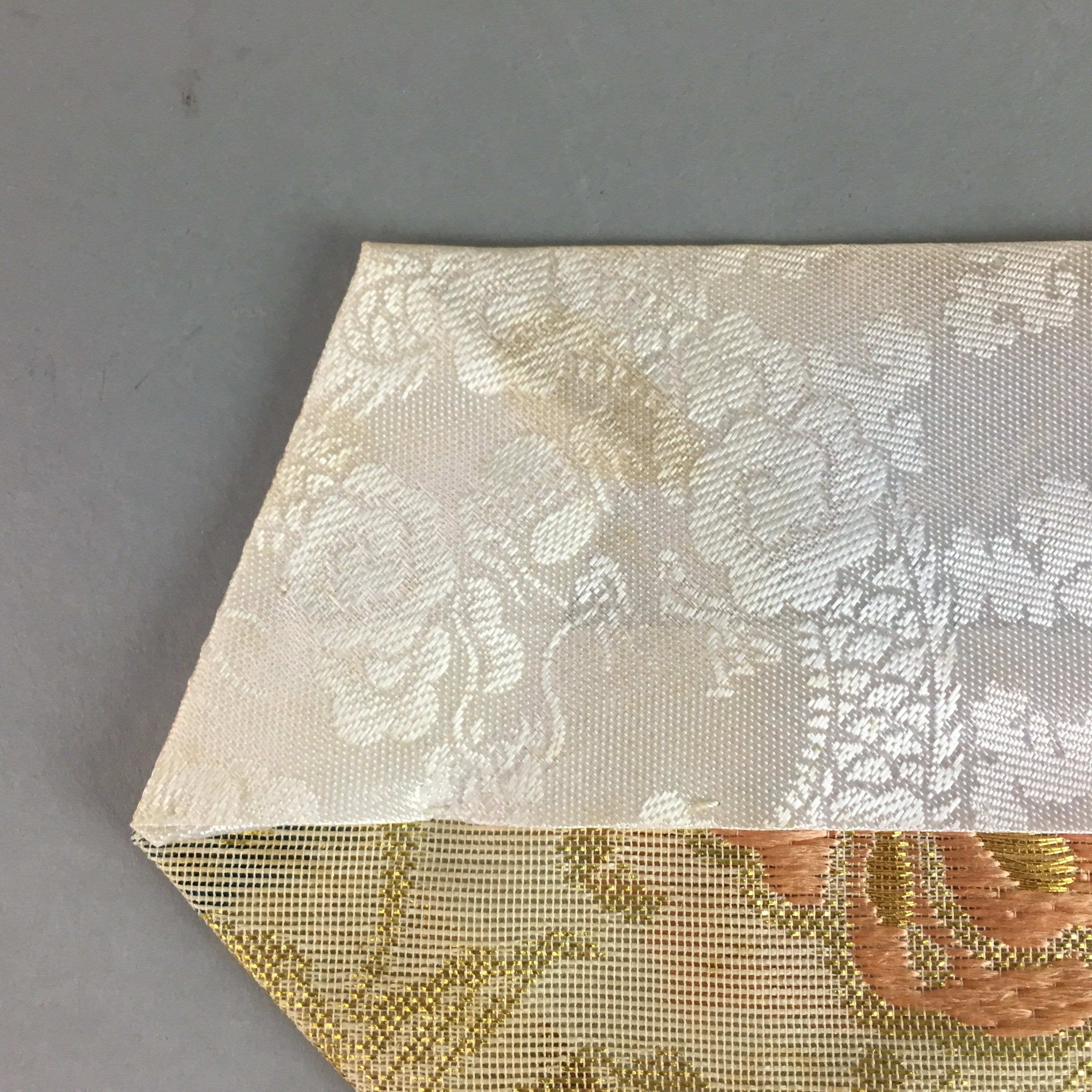 Japanese Buddhist Altar Table Cloth 67.5cm Uchishiki Gold Floral Kyozukue B779