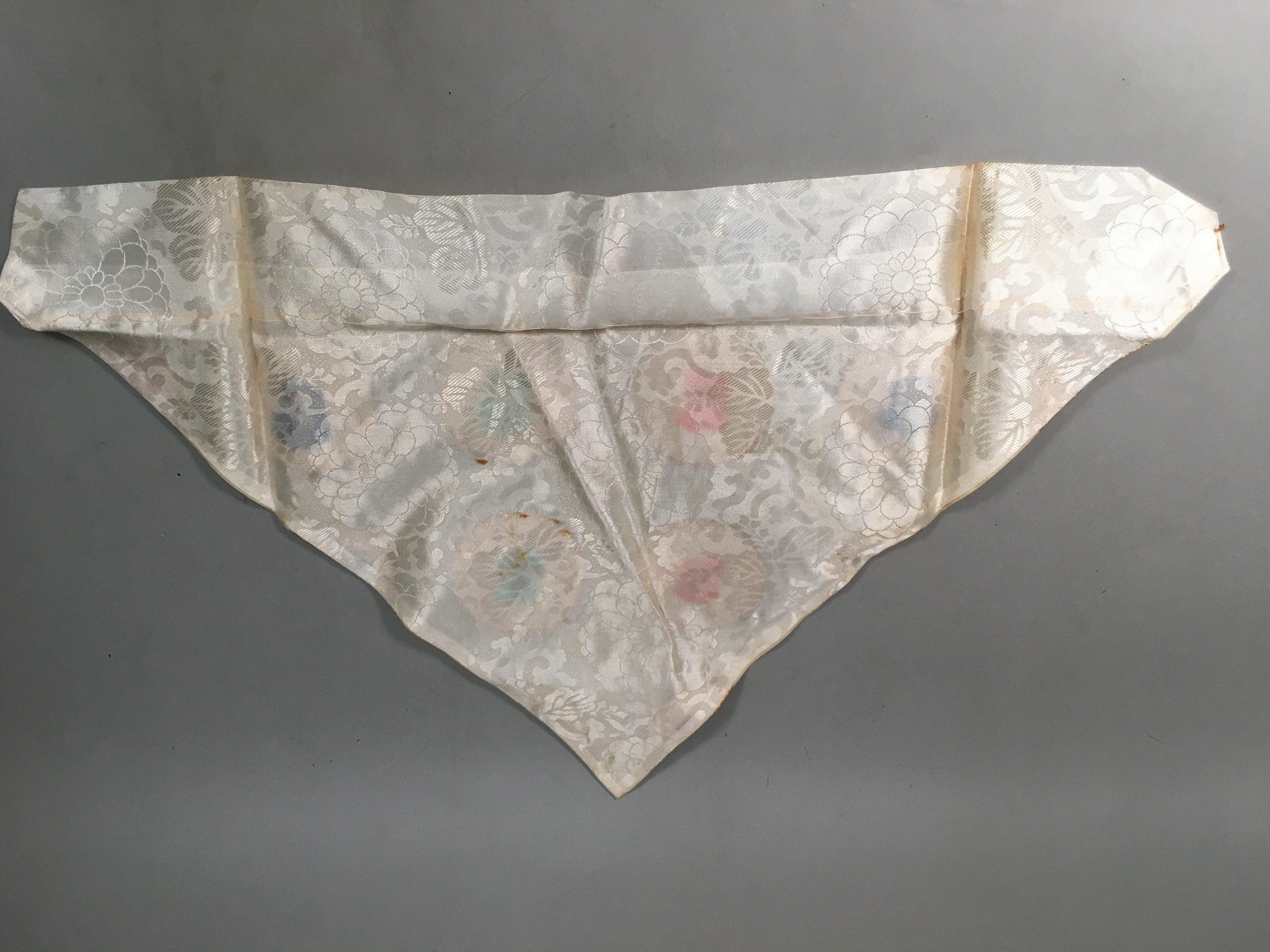 Japanese Buddhist Altar Table Cloth 67.5cm Uchishiki Gold Floral Kyozukue BU217