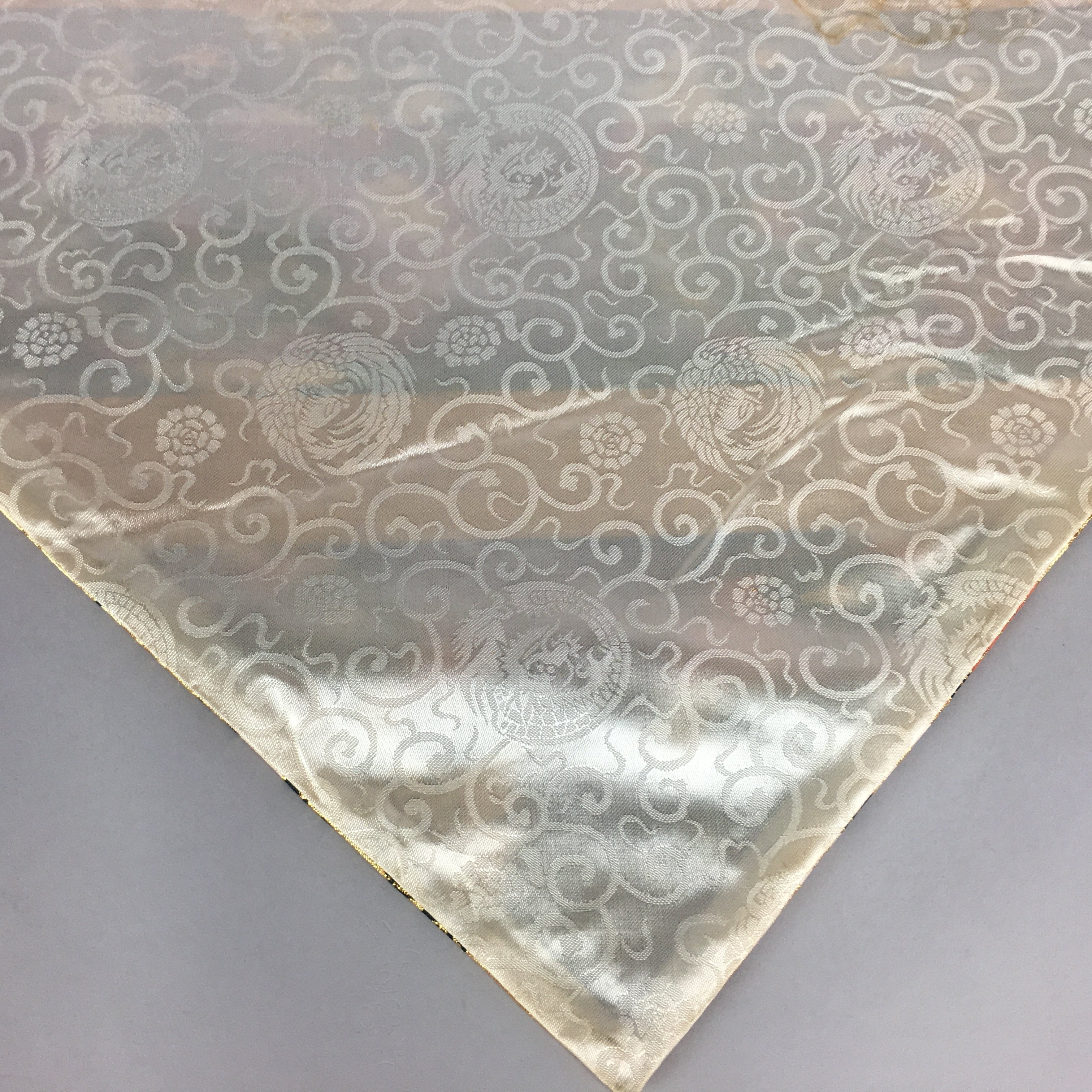 Japanese Buddhist Altar Table Cloth 69.5cm Uchishiki Gold Floral Kyozukue BU399