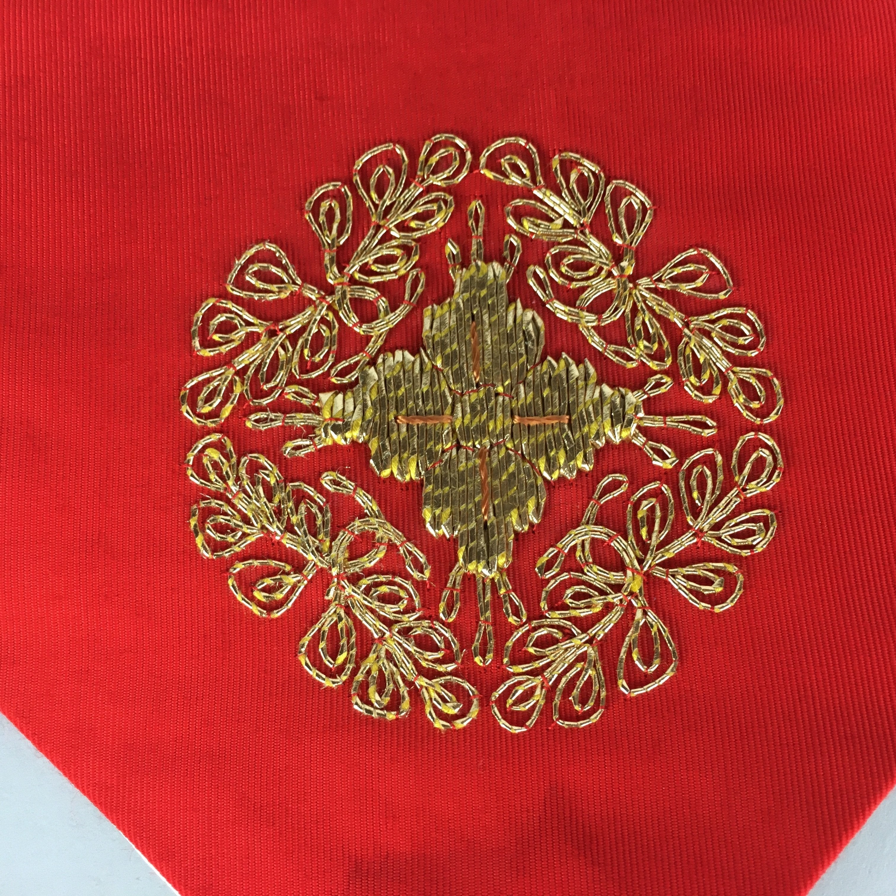 Japanese Buddhist Altar Table Cloth Vtg 31cm Uchishiki Red Kyozukue BU422
