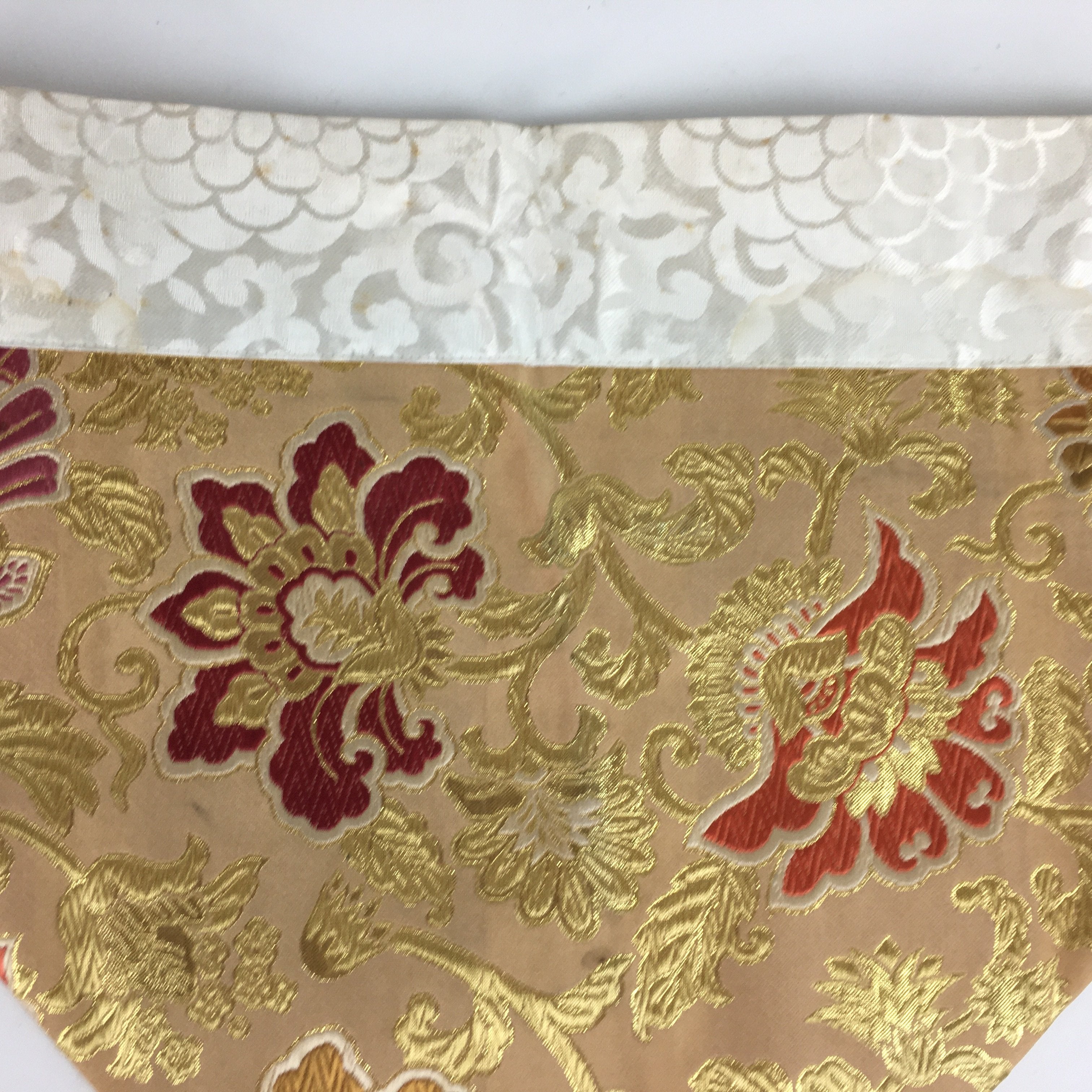 Japanese Buddhist Altar Table Cloth Vtg Uchishiki Gold Red Kyozukue BU457