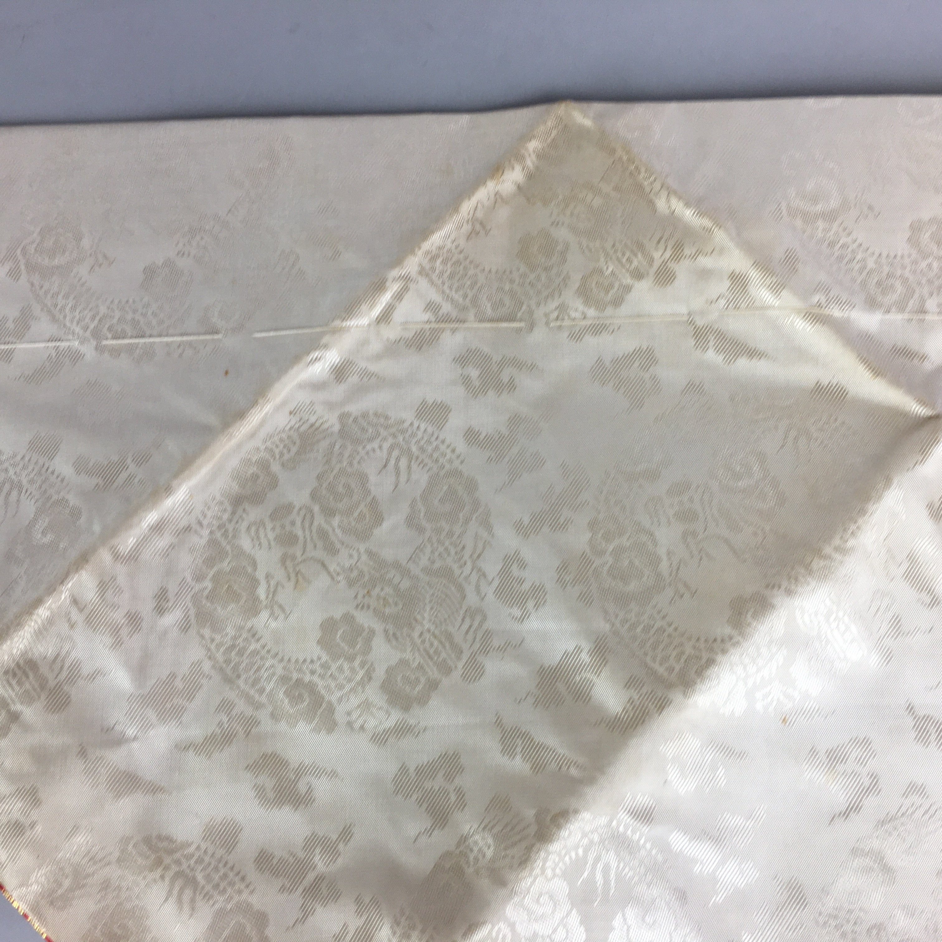 Japanese Buddhist Altar Table Cloth Vtg Uchishiki Gold RedMaejoku BU430