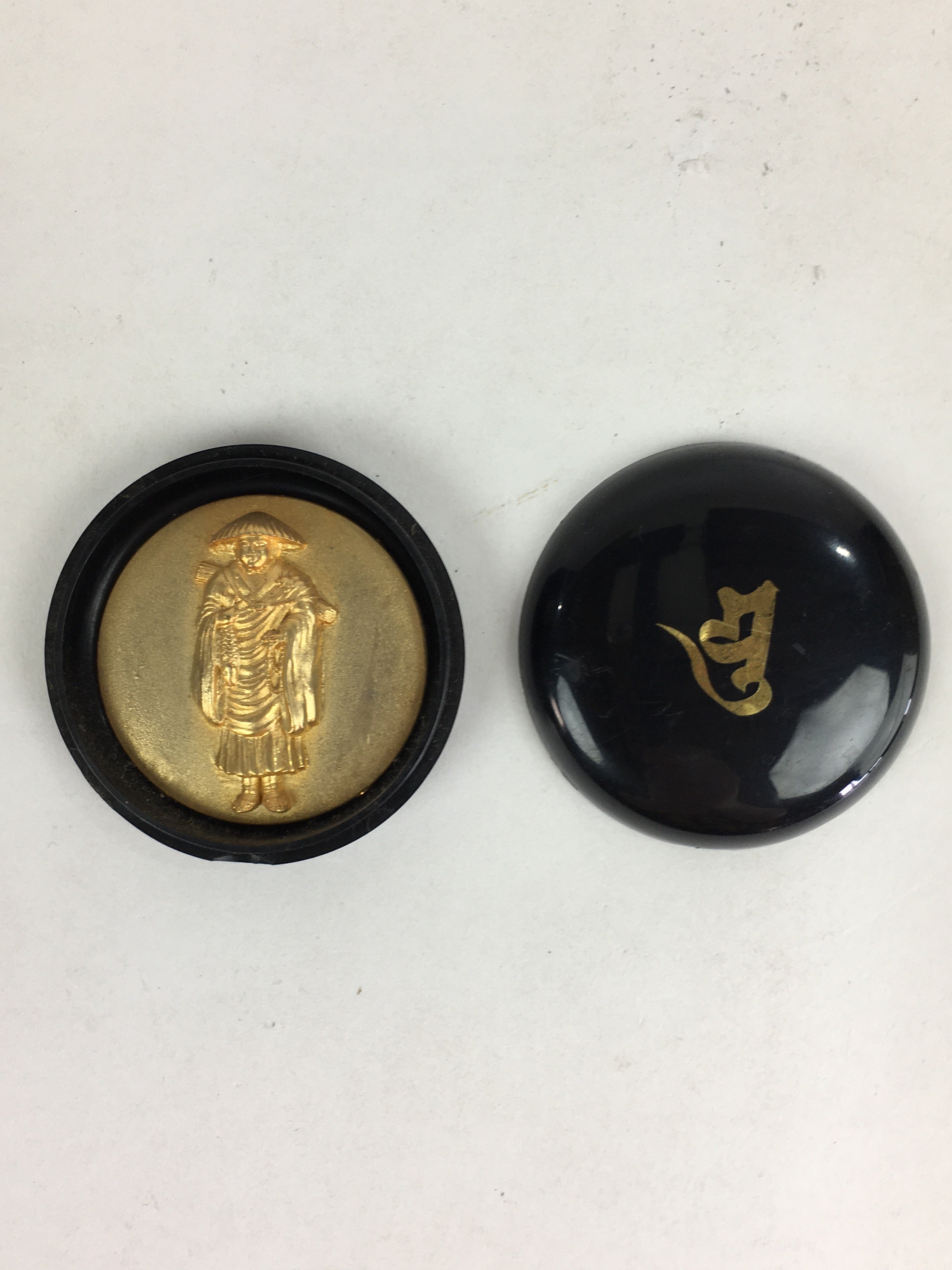 Japanese Buddhist Amulet Vtg Pocket Size Portable Gold Medal Monk BU658