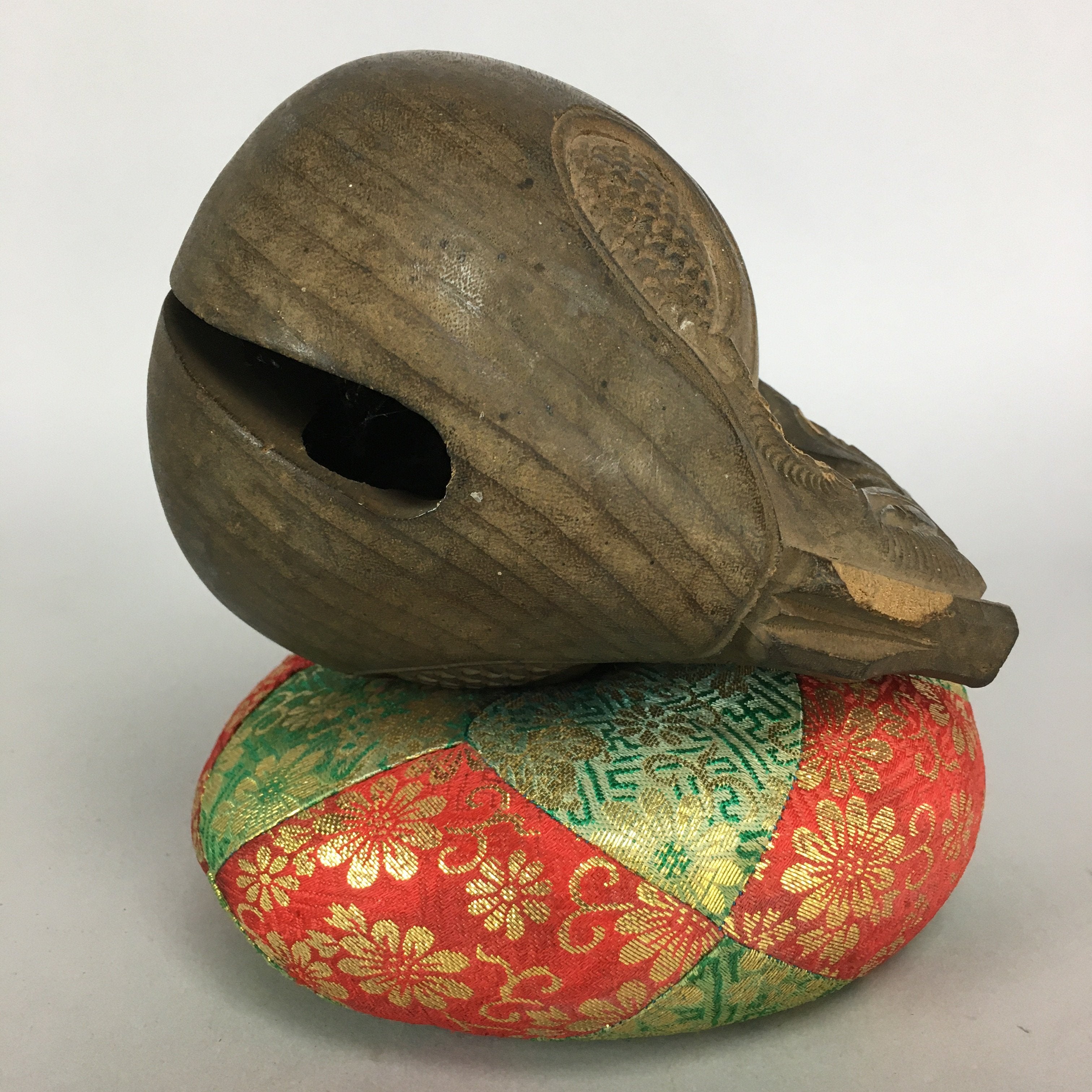 Japanese Buddhist Wood Percussion Instrument Vtg Mokugyo Drum Pillow BU396