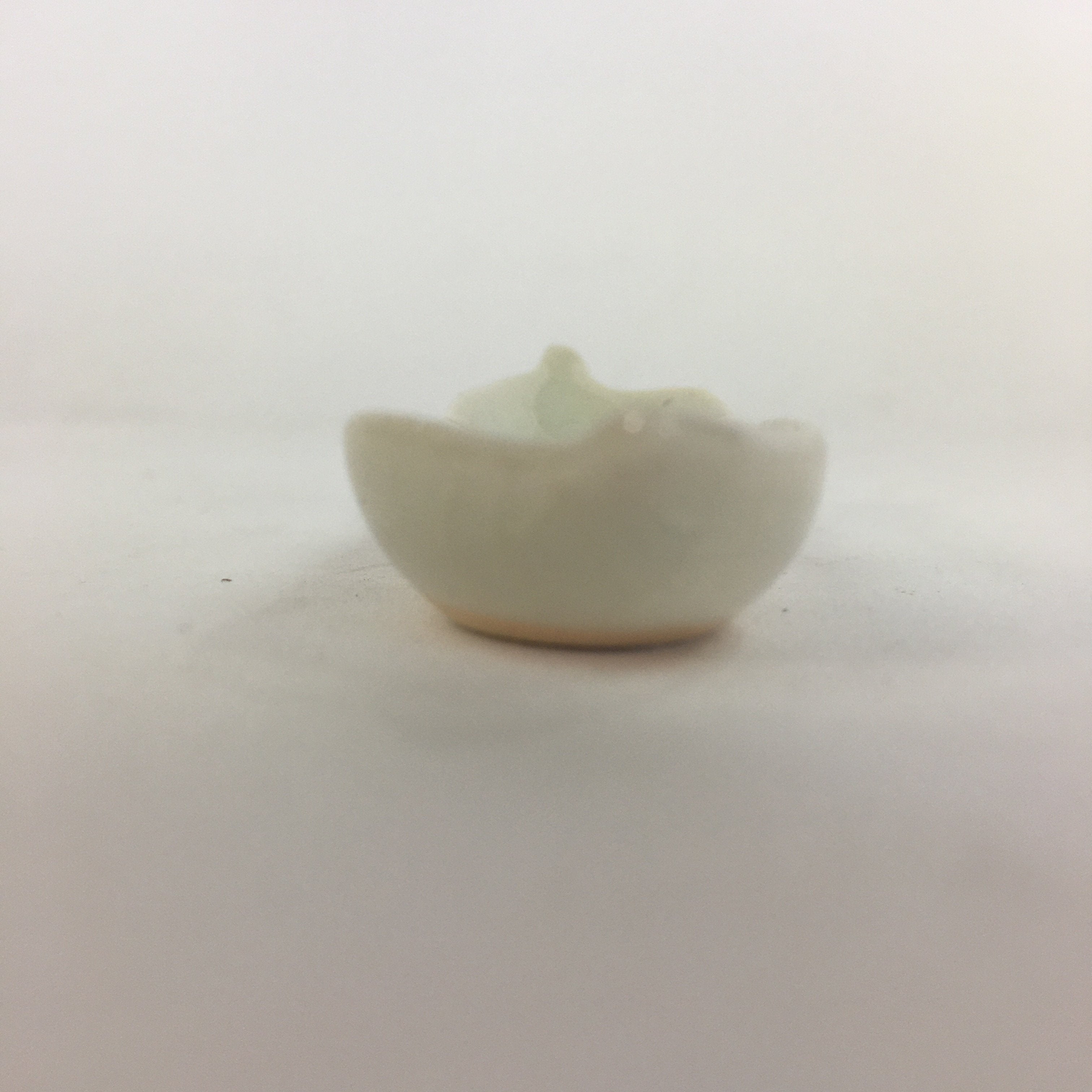 Japanese Ceramic Chopstick Rest Holder Vtg Edamame Beans Shape White CR211