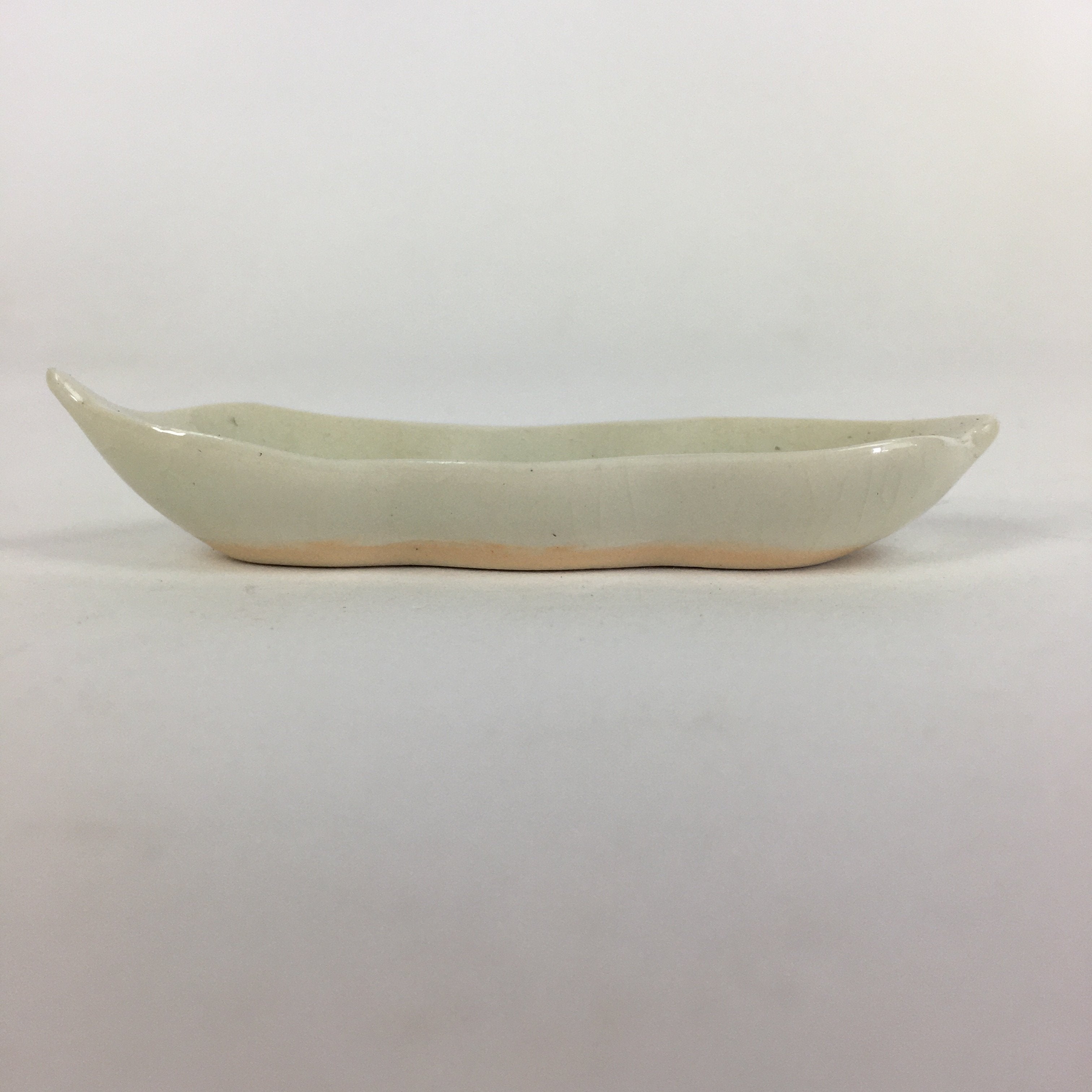 Japanese Ceramic Chopstick Rest Holder Vtg Edamame Beans Shape White CR211