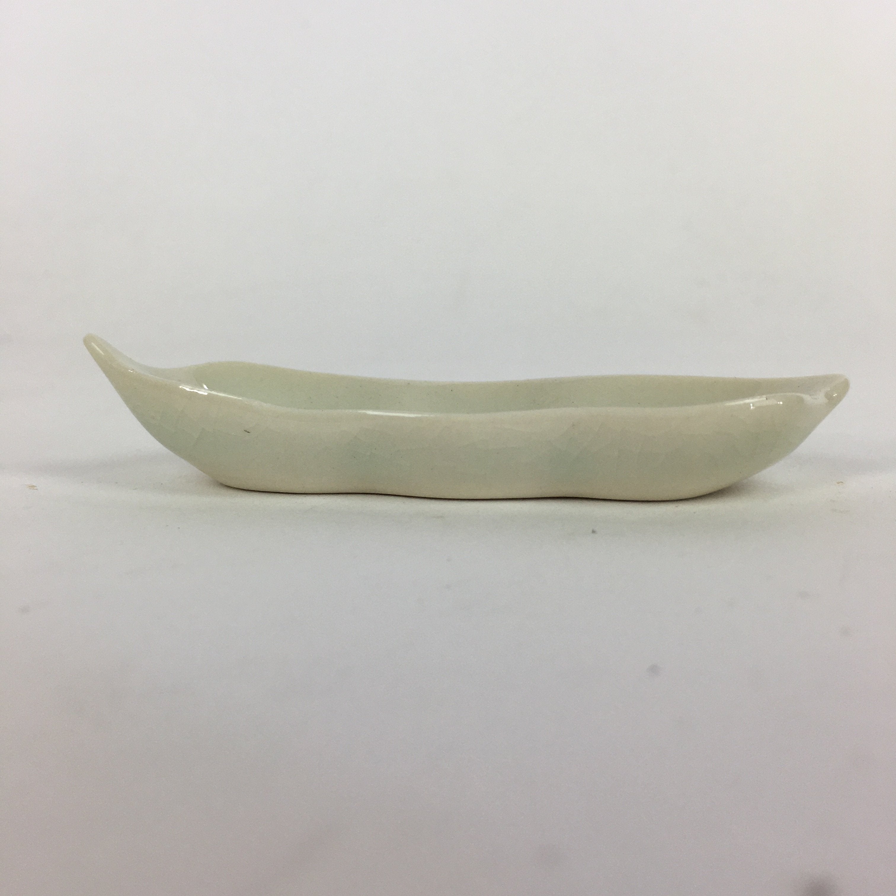 Japanese Ceramic Chopstick Rest Holder Vtg Edamame Beans Shape White CR212