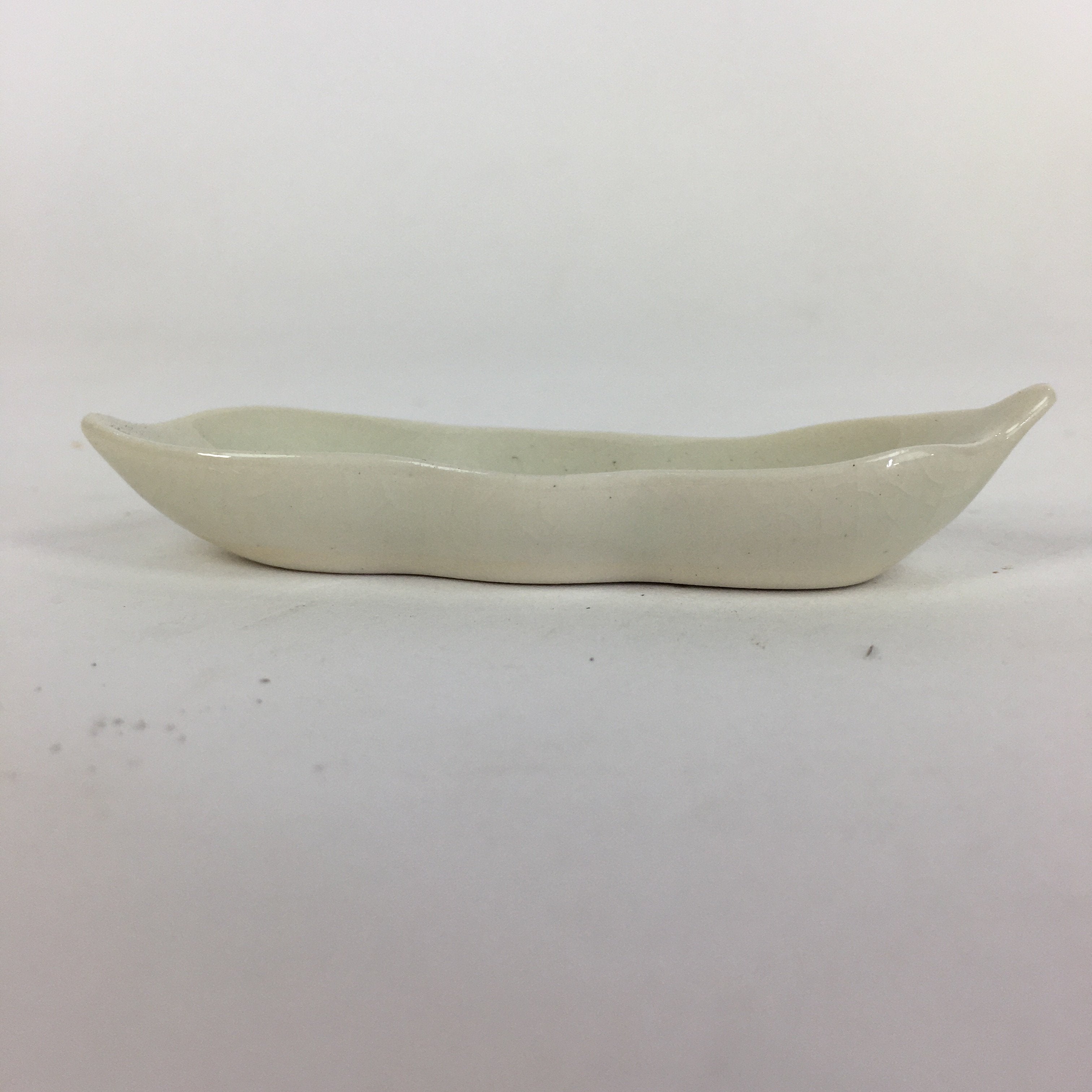 Japanese Ceramic Chopstick Rest Holder Vtg Edamame Beans Shape White CR215