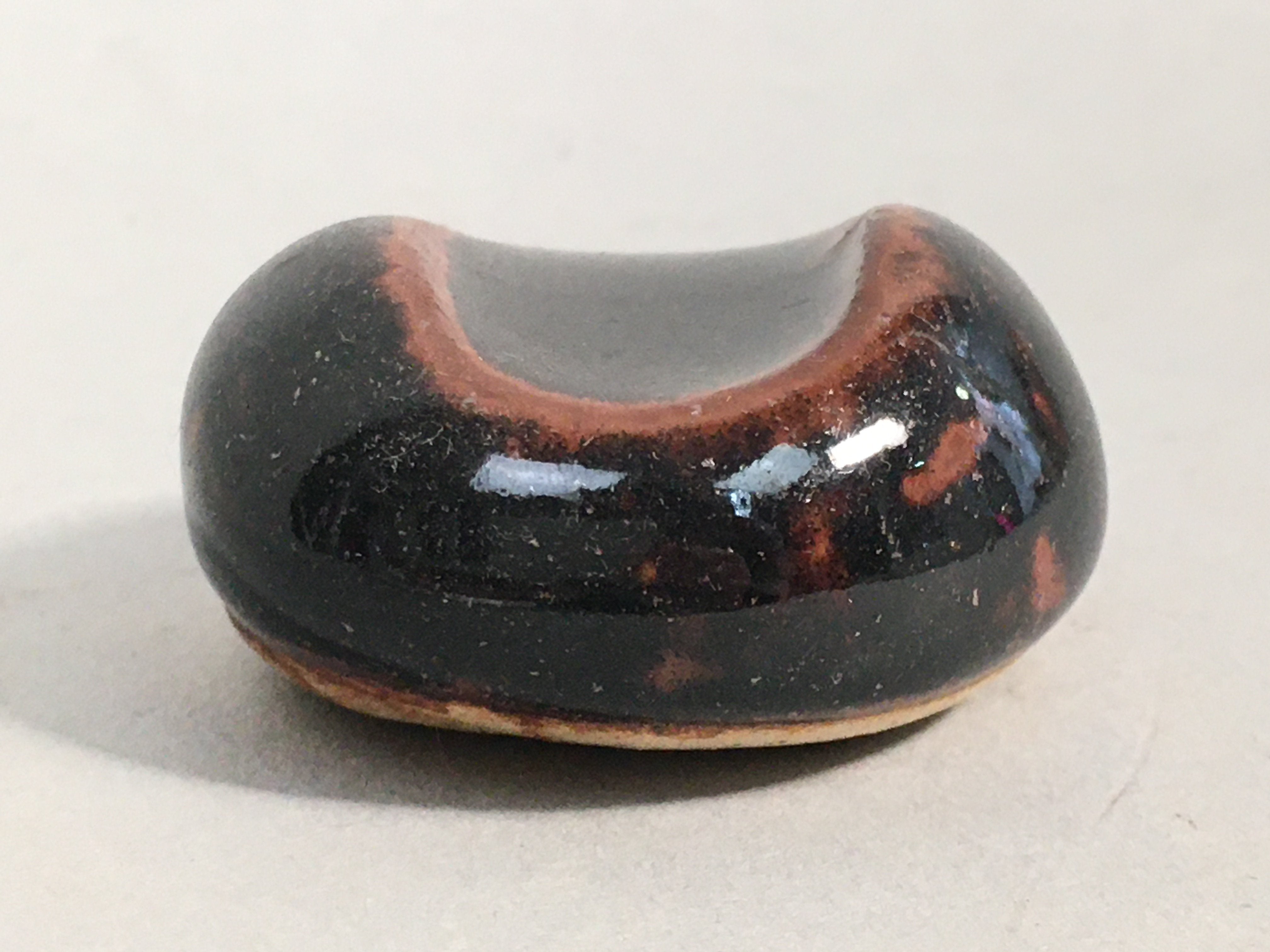Japanese Ceramic Chopstick Rest Holder Vtg Pottery Round Black Brown CR198