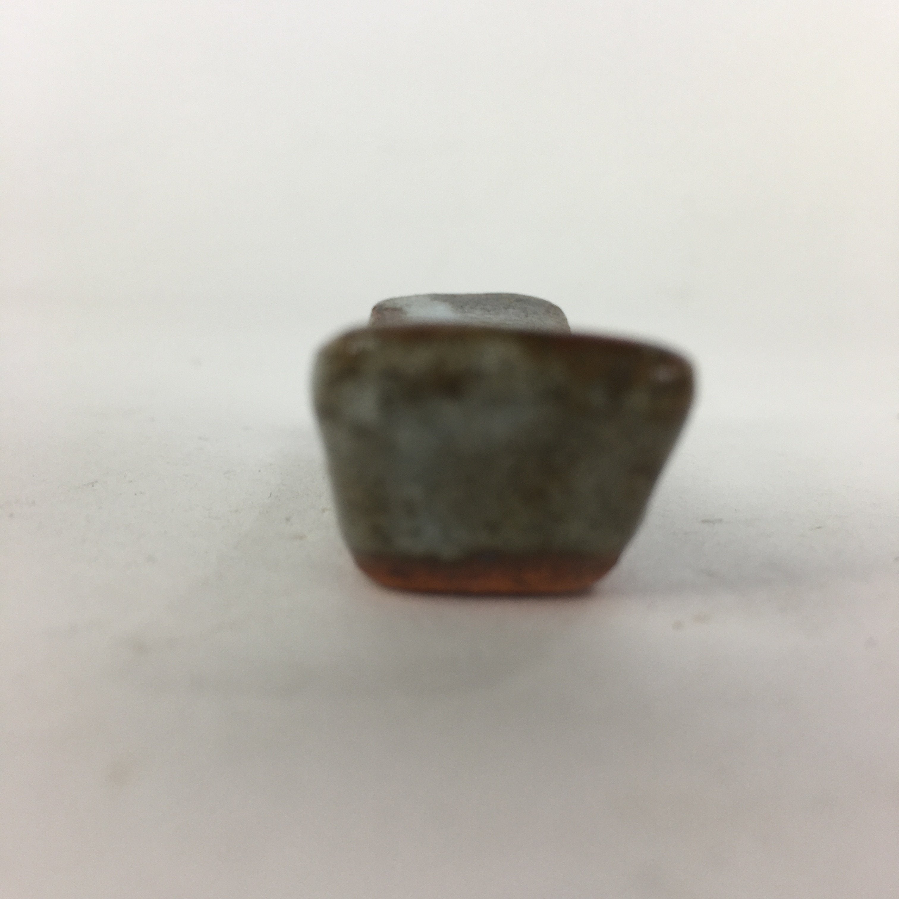 Japanese Ceramic Chopstick Rest Holder Vtg Rectangle White Brown Hashioki CR228