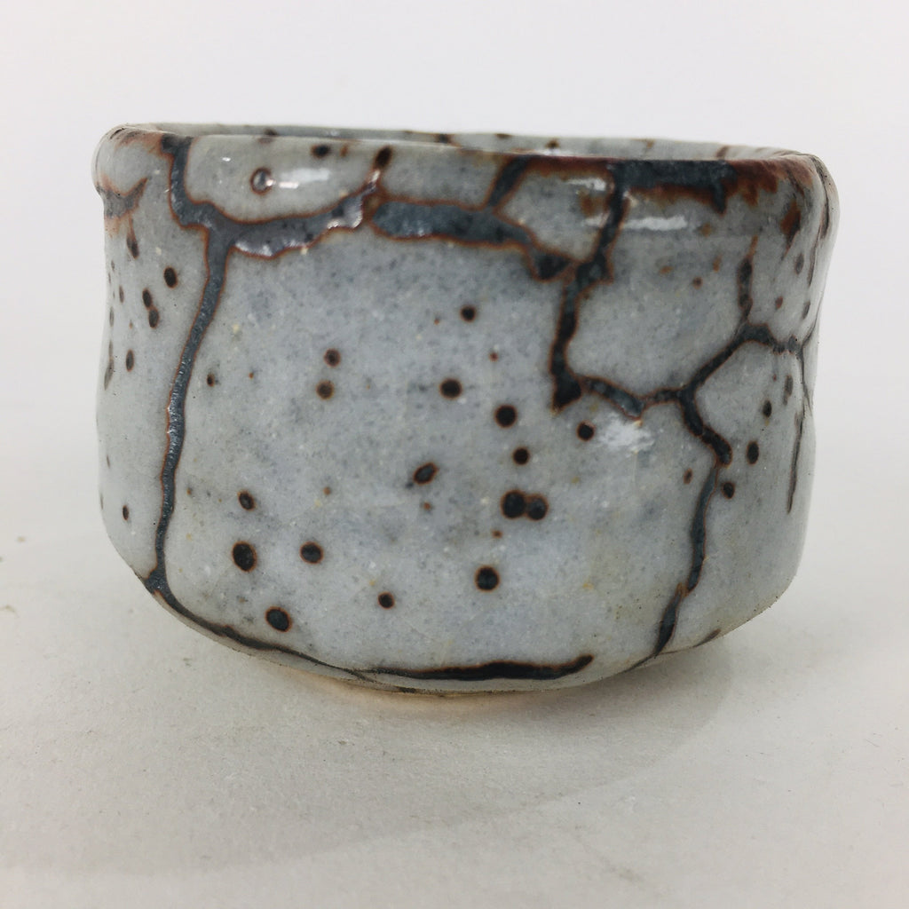Japanese Ceramic Hagi Ware Sake Cup Vtg Guinomi Ochoko White Glaze GU907