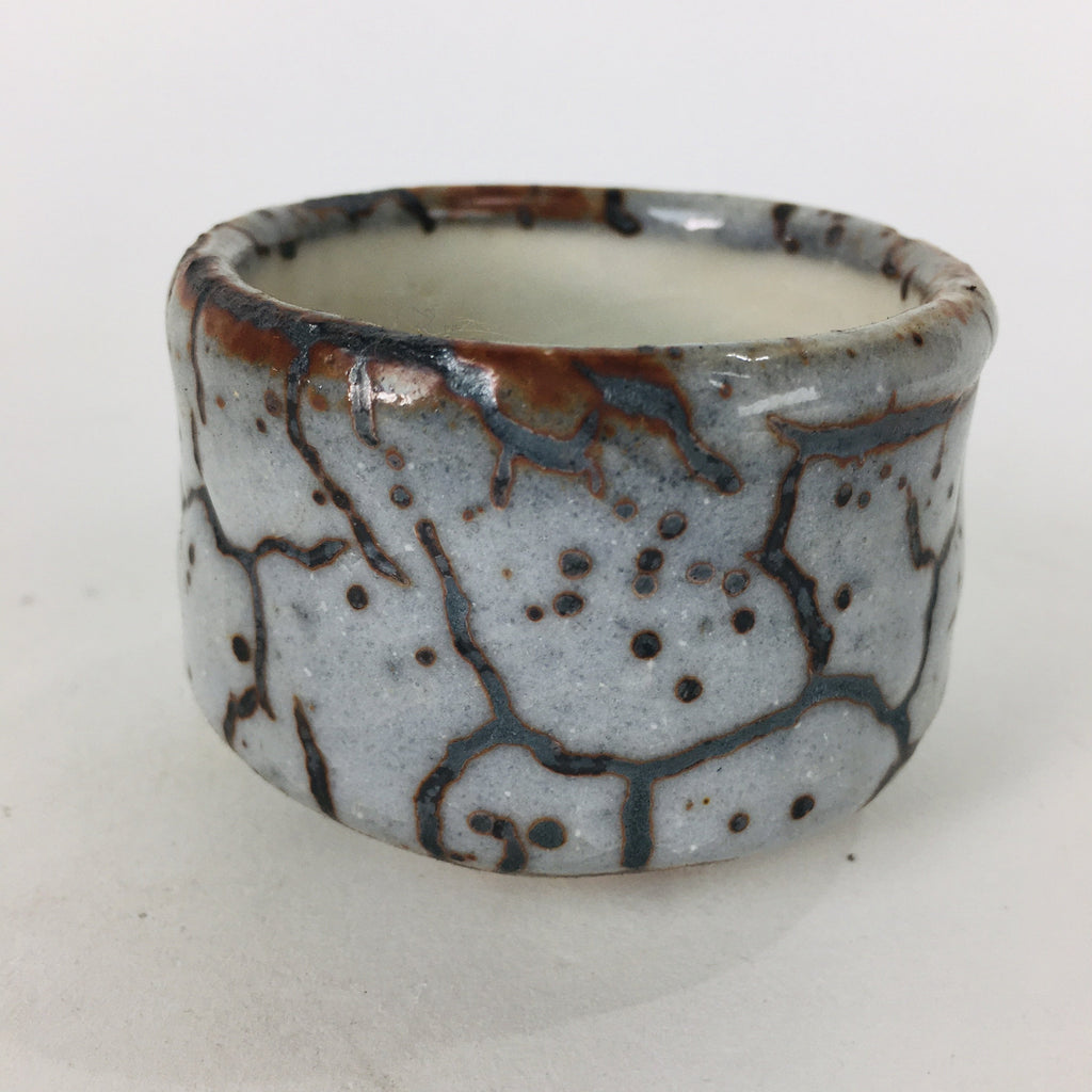 Japanese Ceramic Hagi Ware Sake Cup Vtg Guinomi Ochoko White Glaze GU907