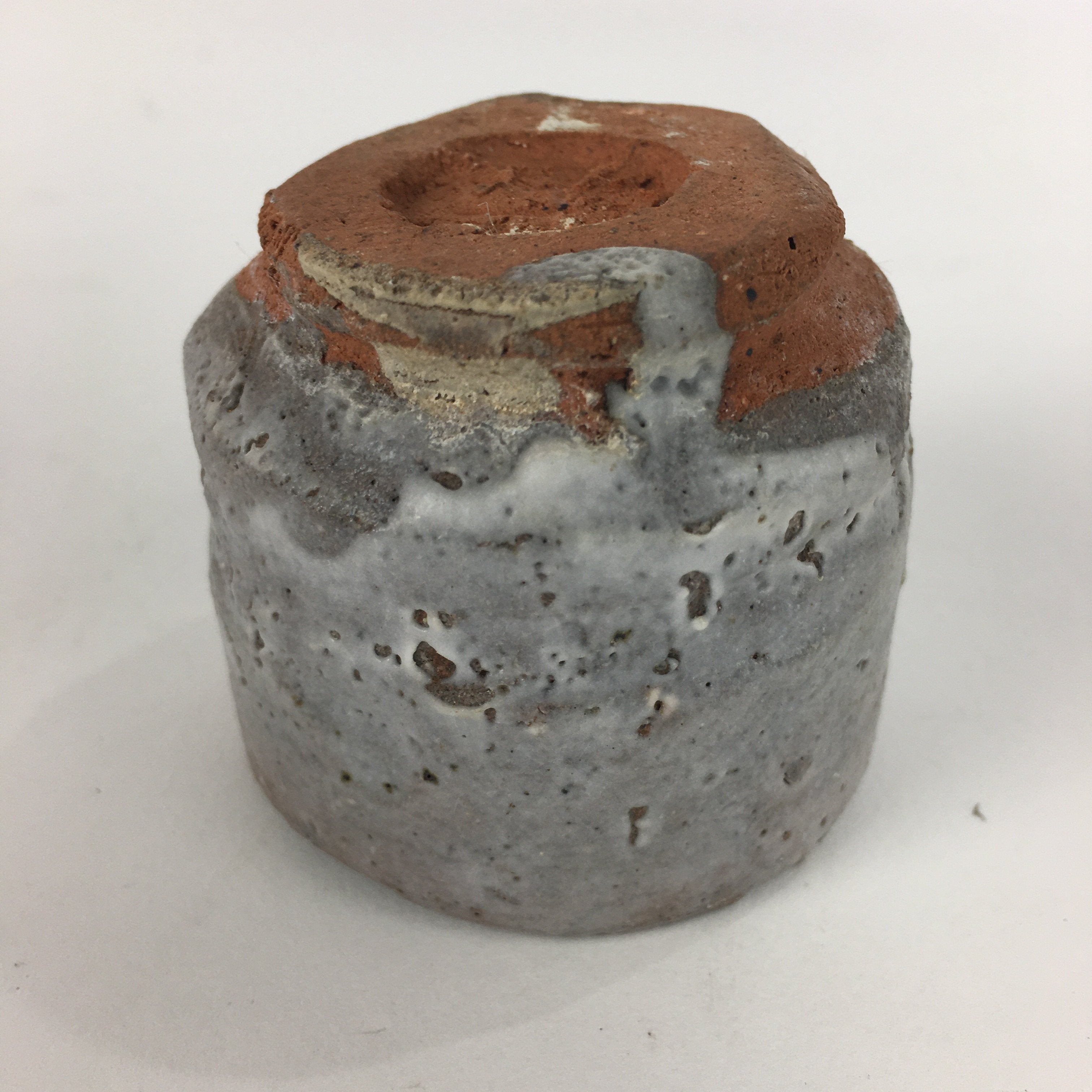 Japanese Ceramic Hagi Ware Sake Cup Vtg Guinomi White Red Clay Pottery GU975