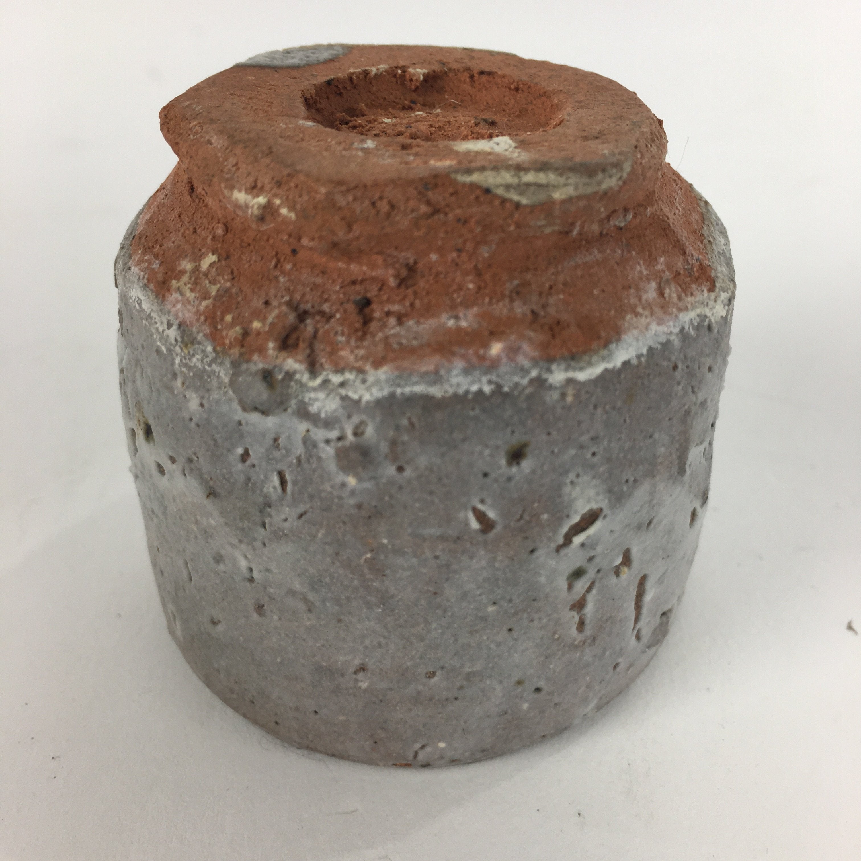 Japanese Ceramic Hagi Ware Sake Cup Vtg Guinomi White Red Clay Pottery GU975