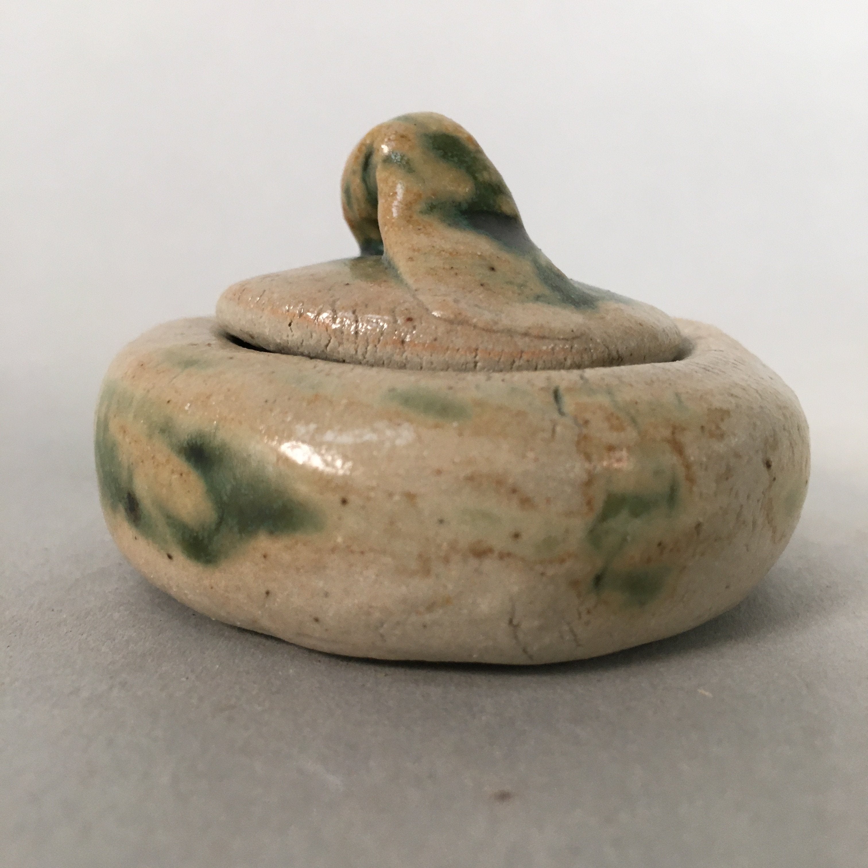 Japanese Ceramic Incense Container Vtg Pottery Kogo Round Oribe PP399