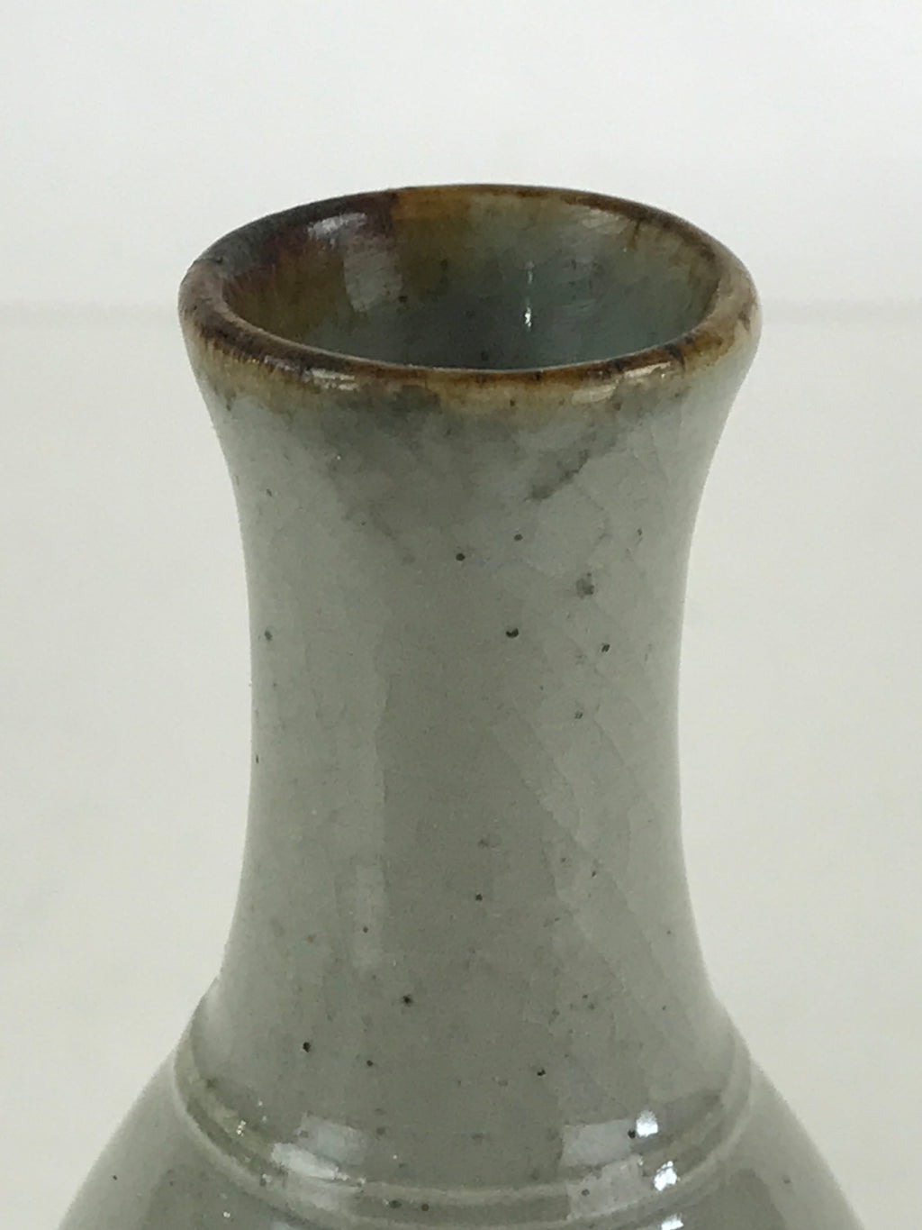Japanese Ceramic Inuyama Ware Sake Bottle Vtg Pottery Yakimono Tokkuri Gray TS49