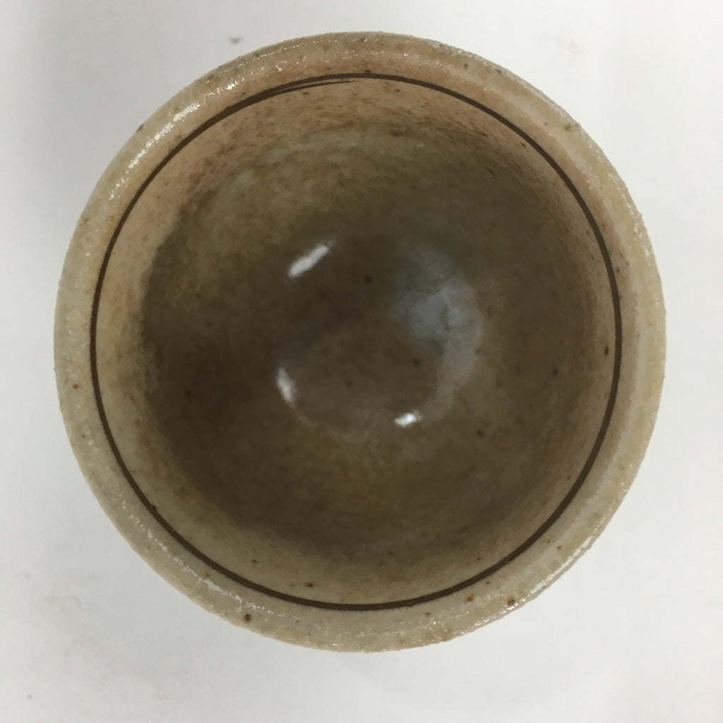 Japanese Ceramic Kutani Ware Sake Cup Vtg Guinomi Ochoko Beige Flower GU971