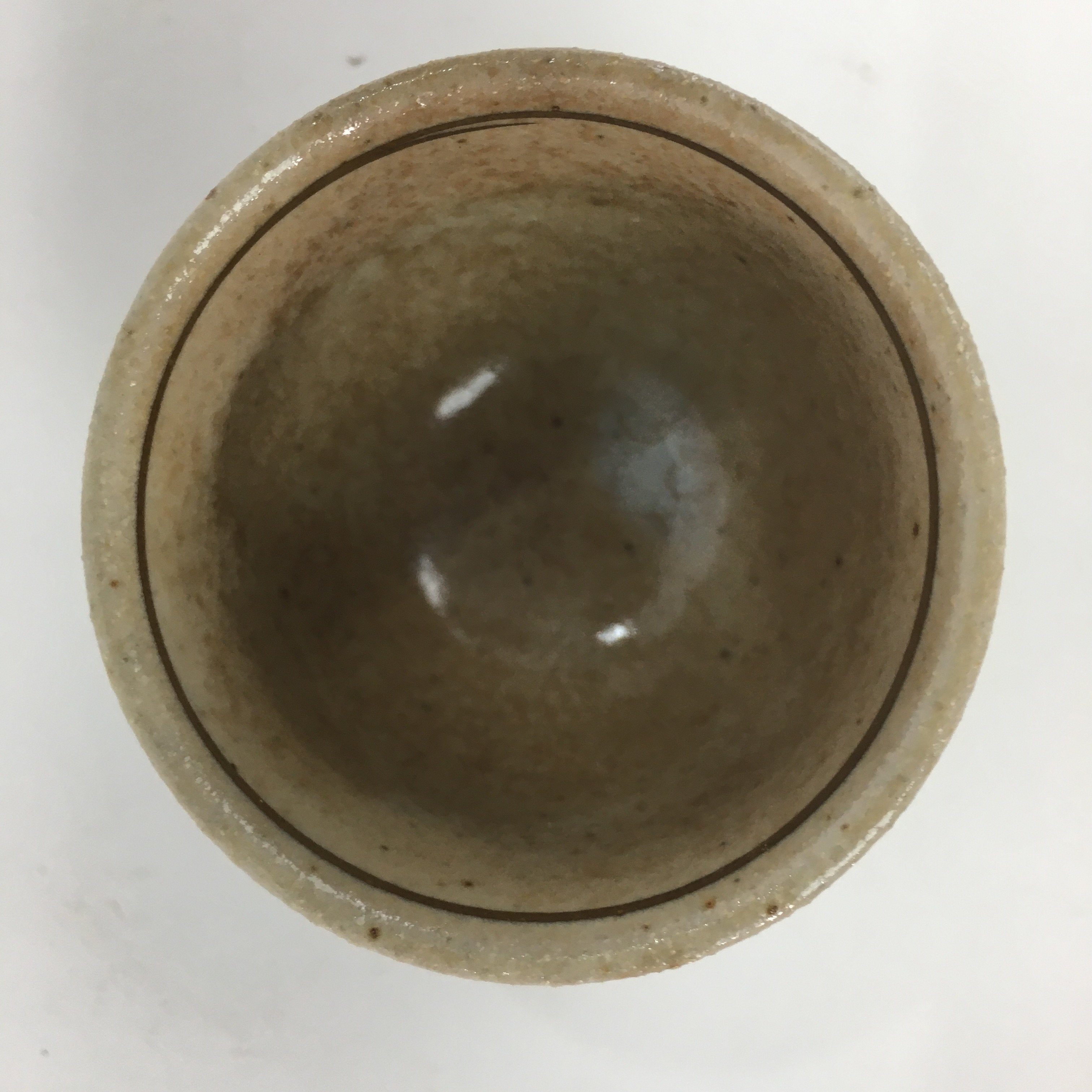 Japanese Ceramic Kutani Ware Sake Cup Vtg Guinomi Ochoko Beige Flower GU971