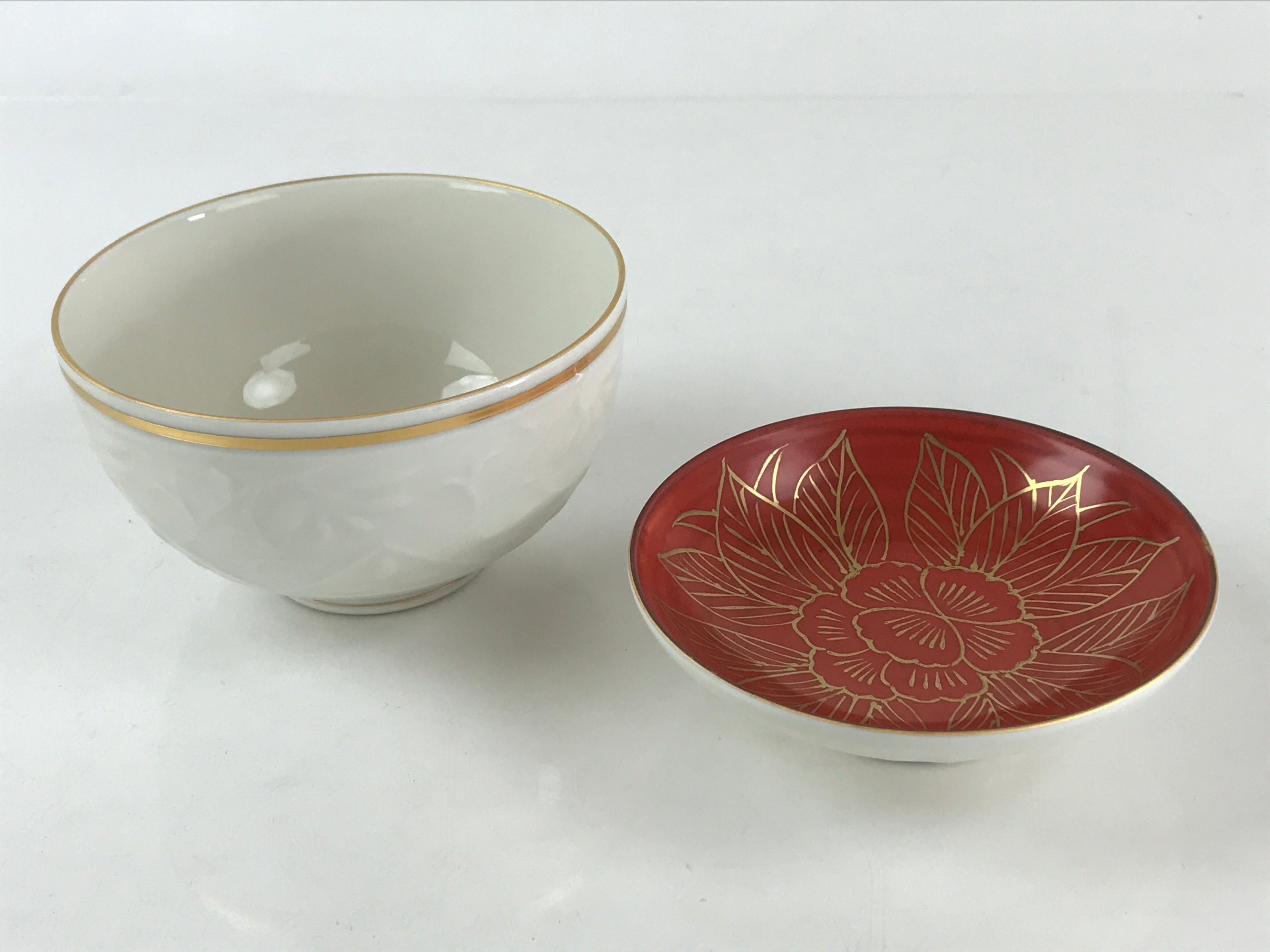 Japanese Ceramic Lidded Rice Bowl White Chawan Vtg Pottery Hand-drawn Flower PY2