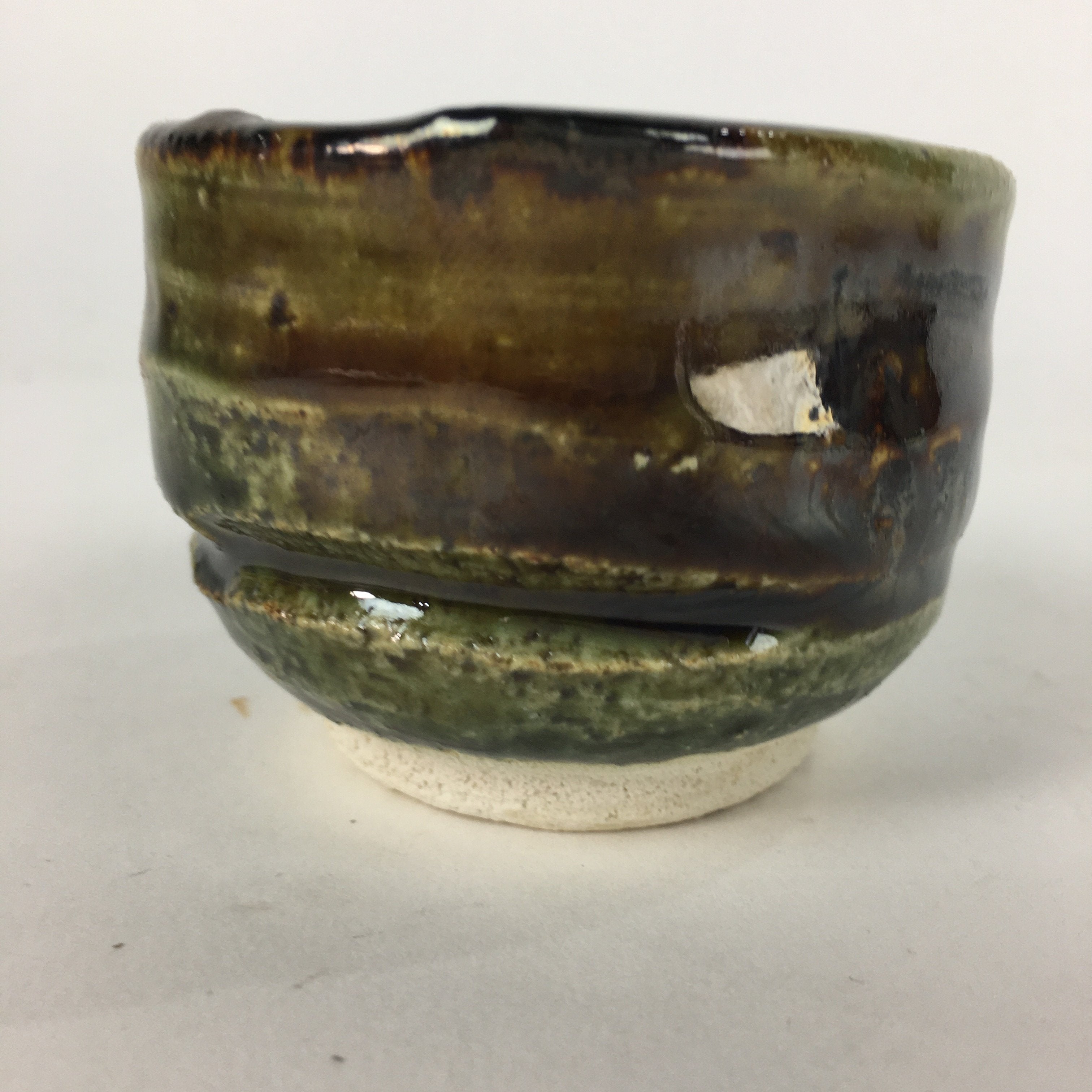 Japanese Ceramic Oribe Ware Sake Cup Vtg Guinomi Ochoko Green Glaze GU969