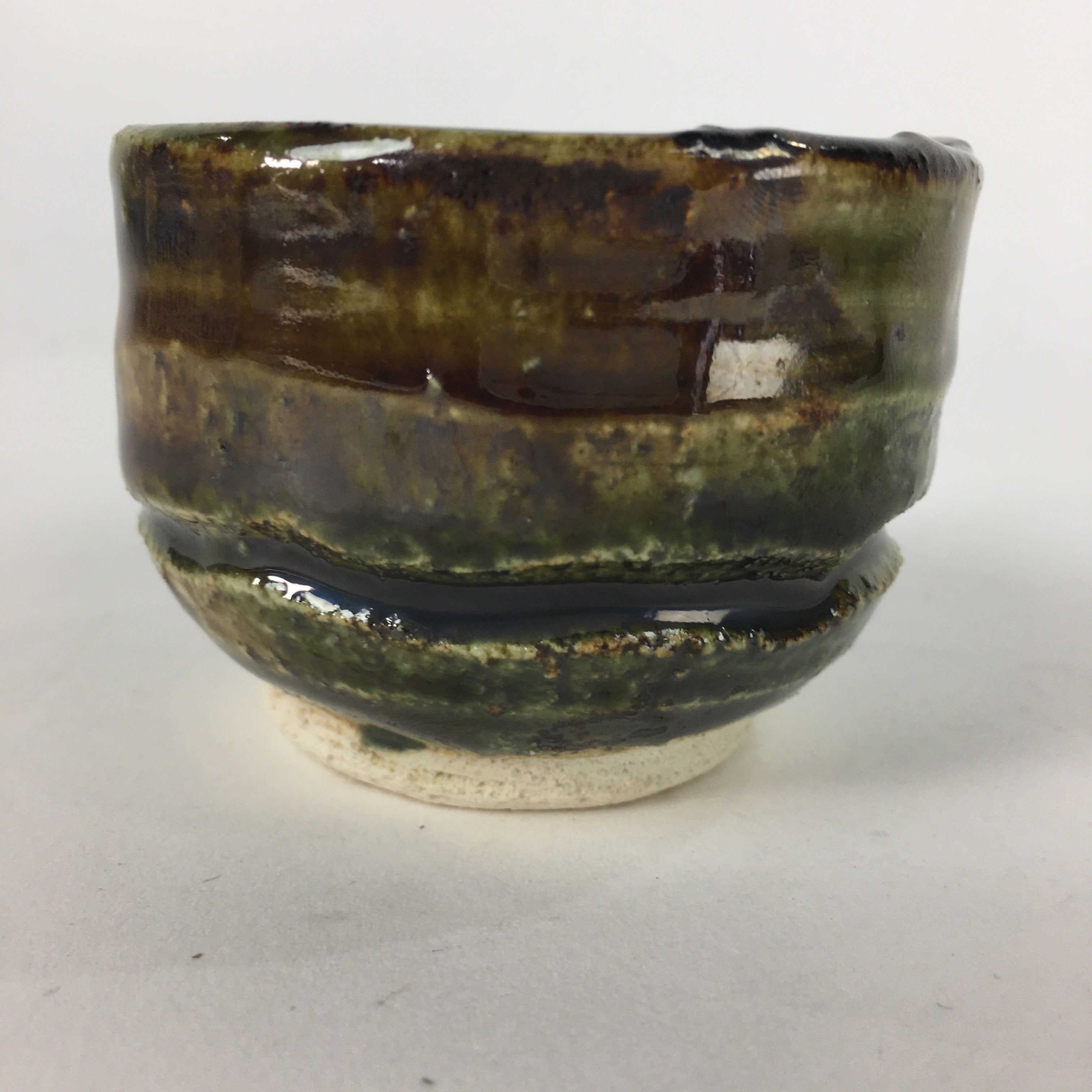 Japanese Ceramic Oribe Ware Sake Cup Vtg Guinomi Ochoko Green Glaze GU969