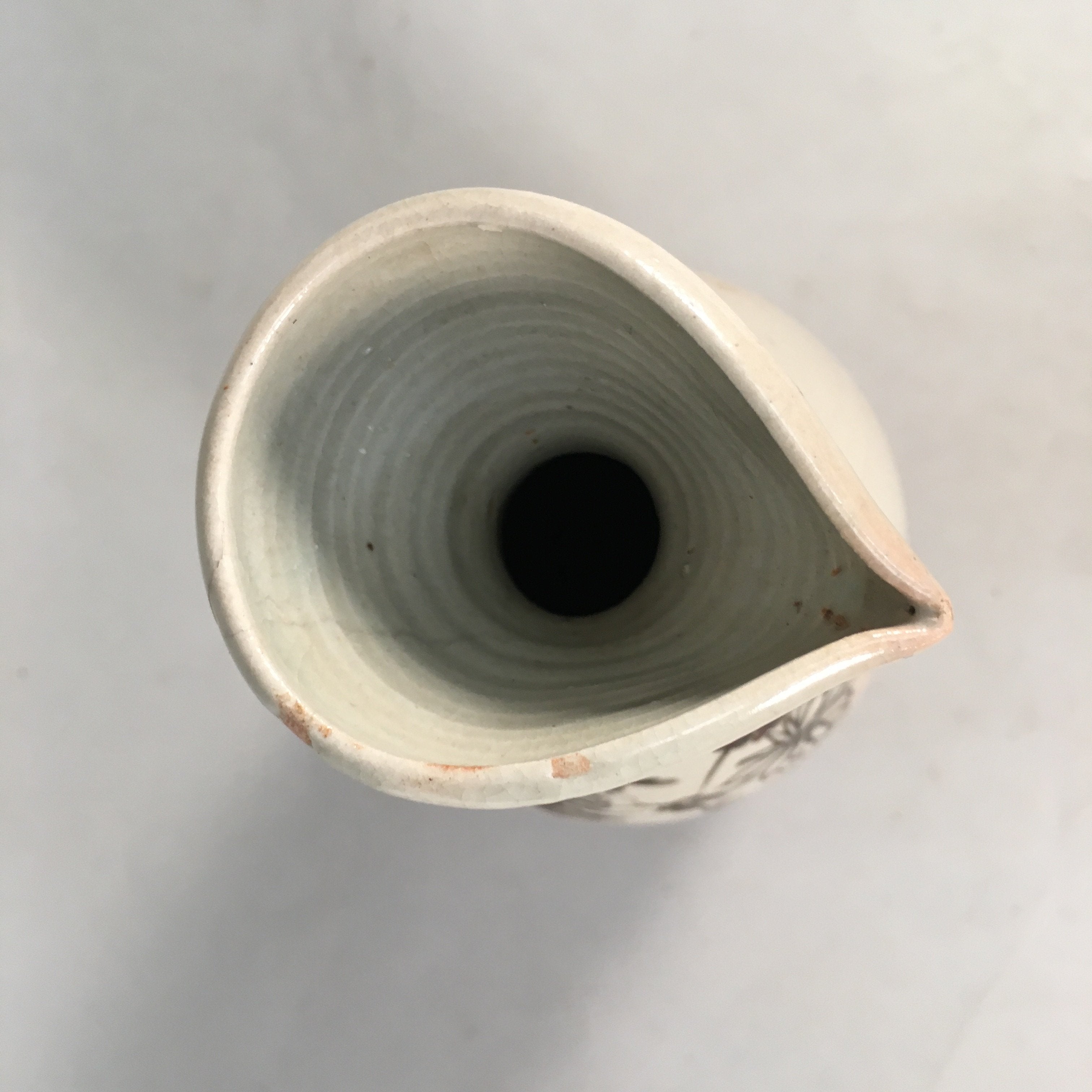Japanese Ceramic Sake Bottle Tokkuri Vtg Pottery Gray Hand-Painted Flower TS253