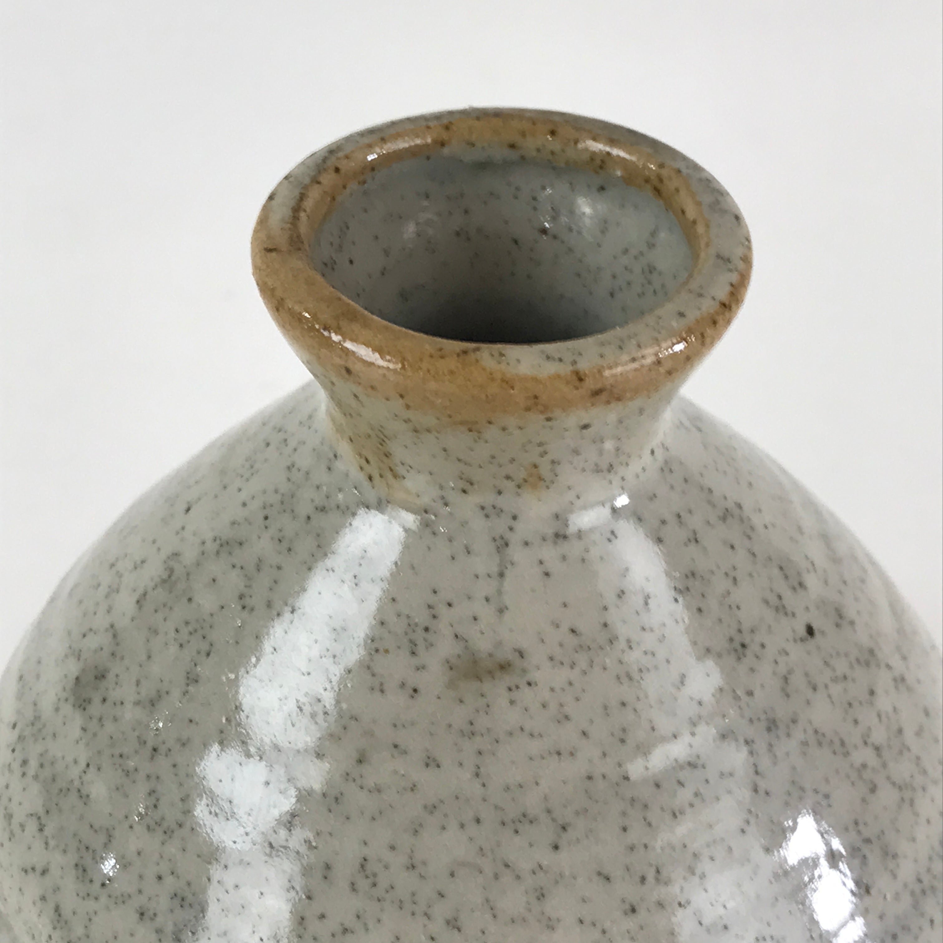 Japanese Ceramic Sake Bottle Vtg Pottery Cylinder Shape Gray TS472