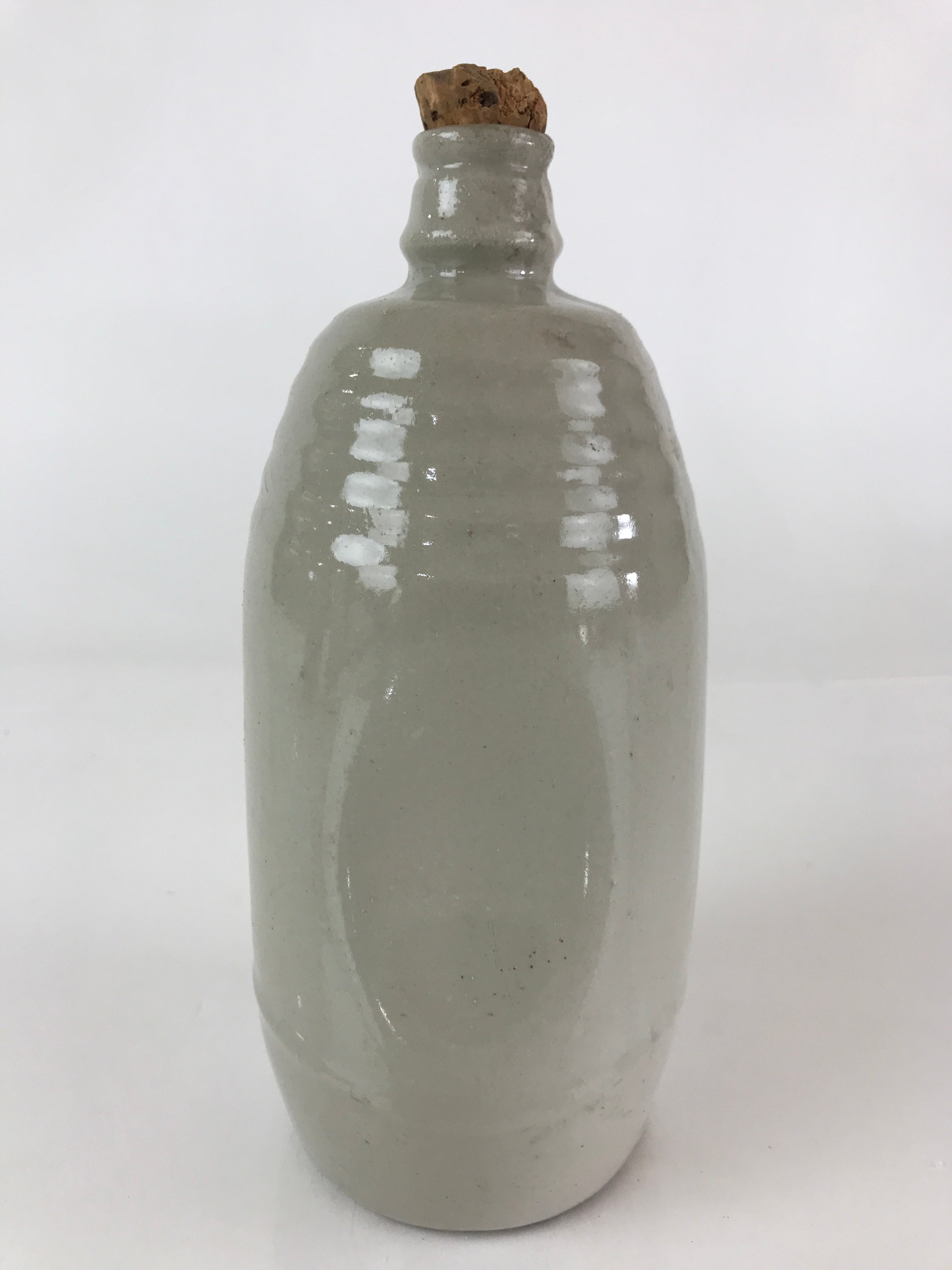 Japanese Ceramic Sake Bottle Vtg Pottery Tokkuri Gray Sweet Sake TS473