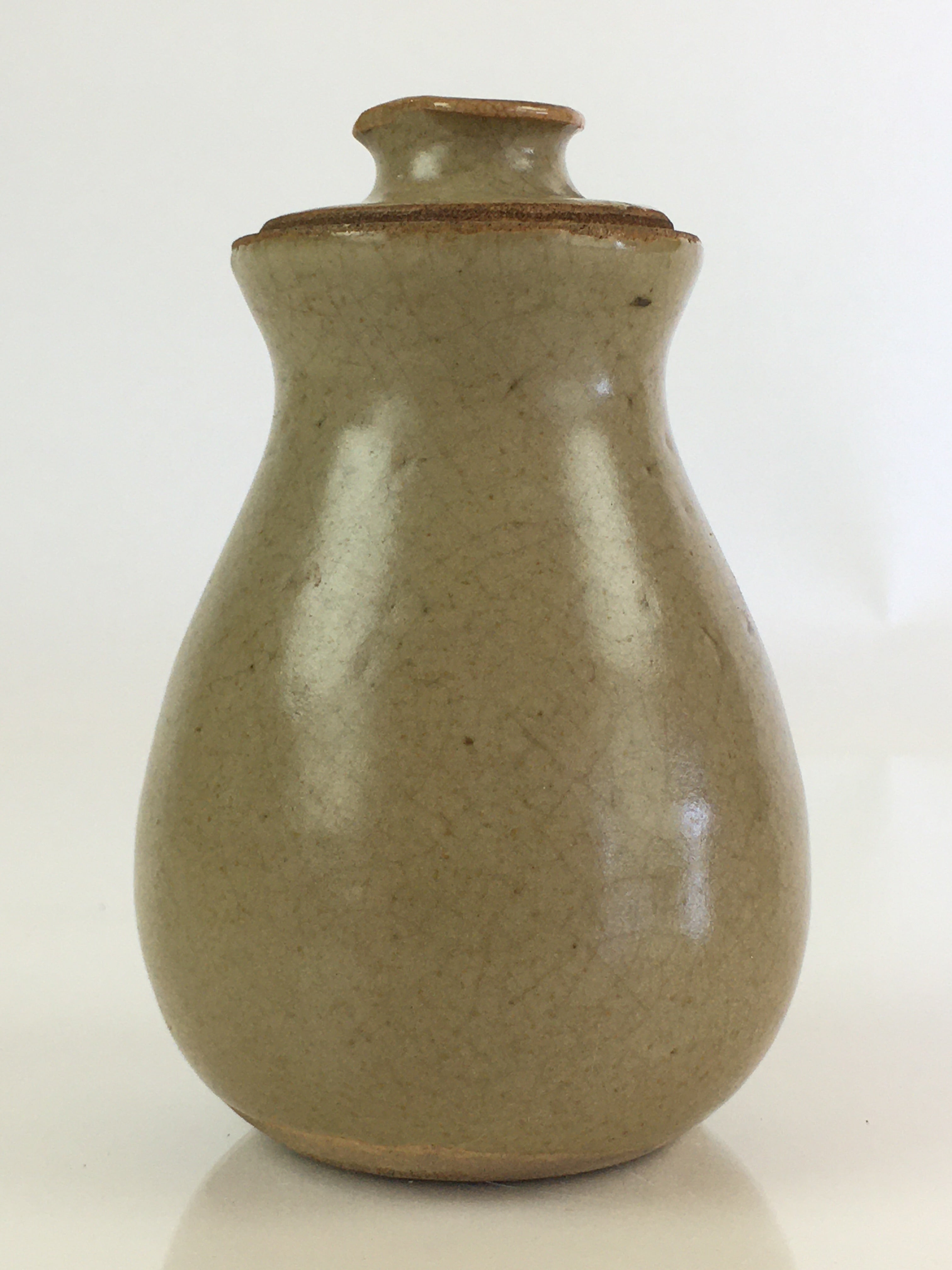 Japanese Ceramic Sake Bottle Vtg Pottery Tokkuri Small Spout Beige TS437