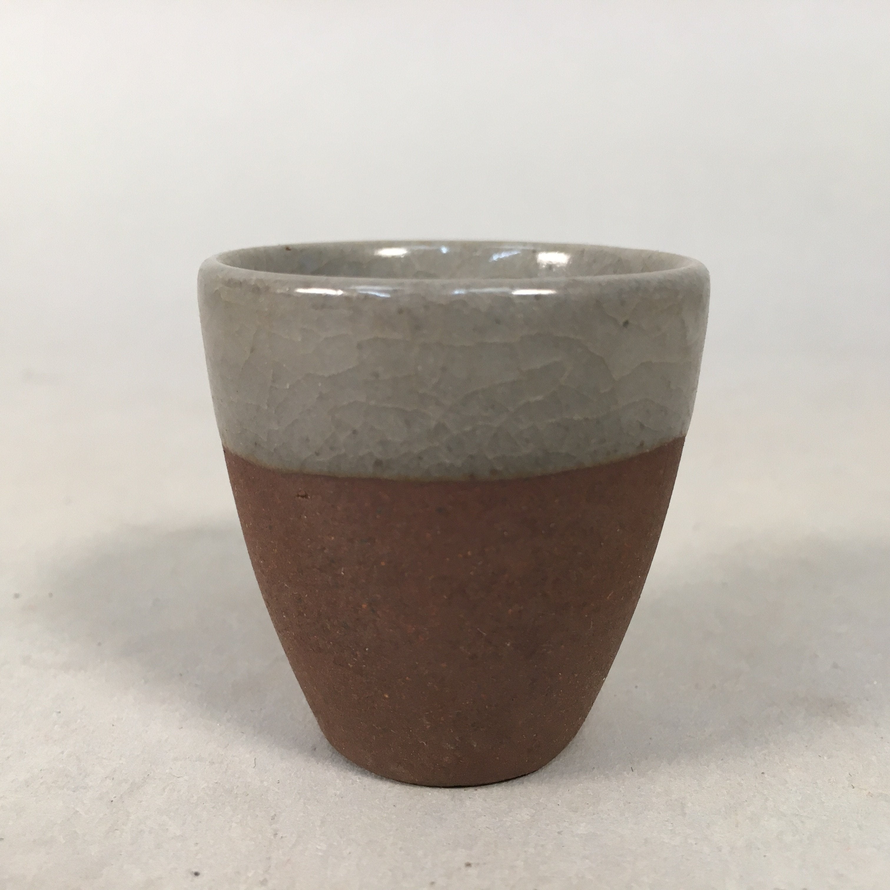 Japanese Ceramic Sake Cup Guinomi Sakazuki Vtg Pottery Brown Gray GU834