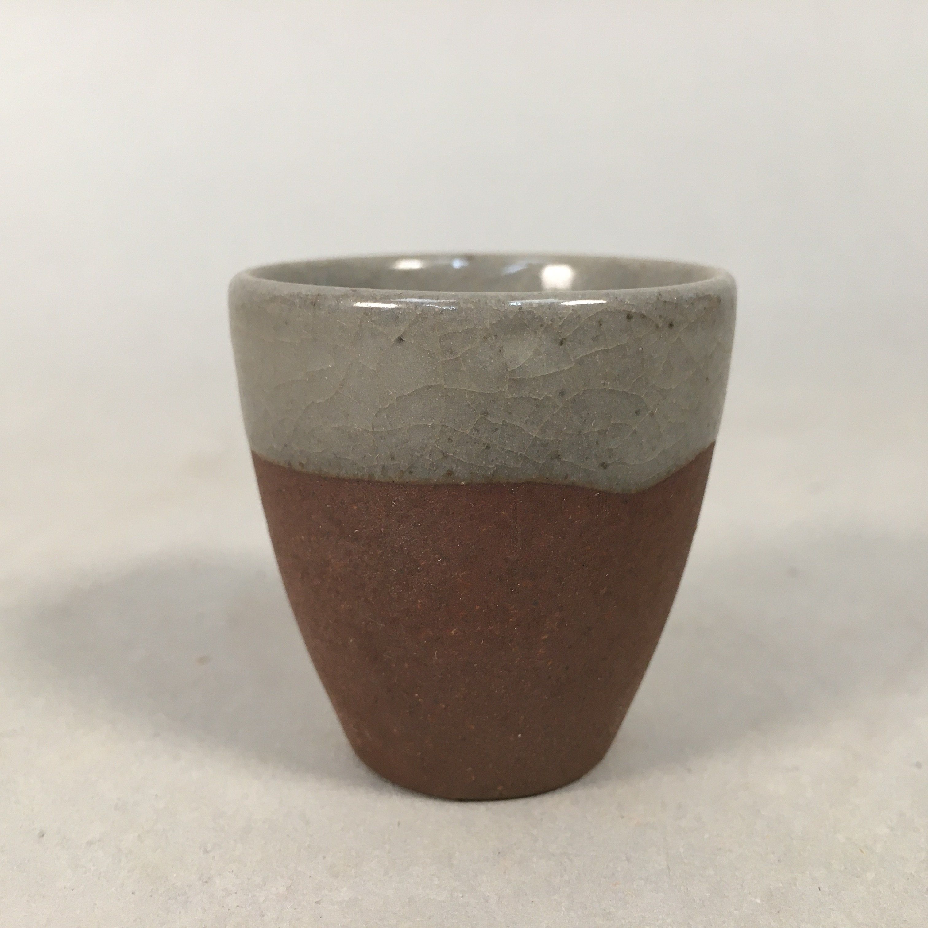 Japanese Ceramic Sake Cup Guinomi Sakazuki Vtg Pottery Brown Gray GU834